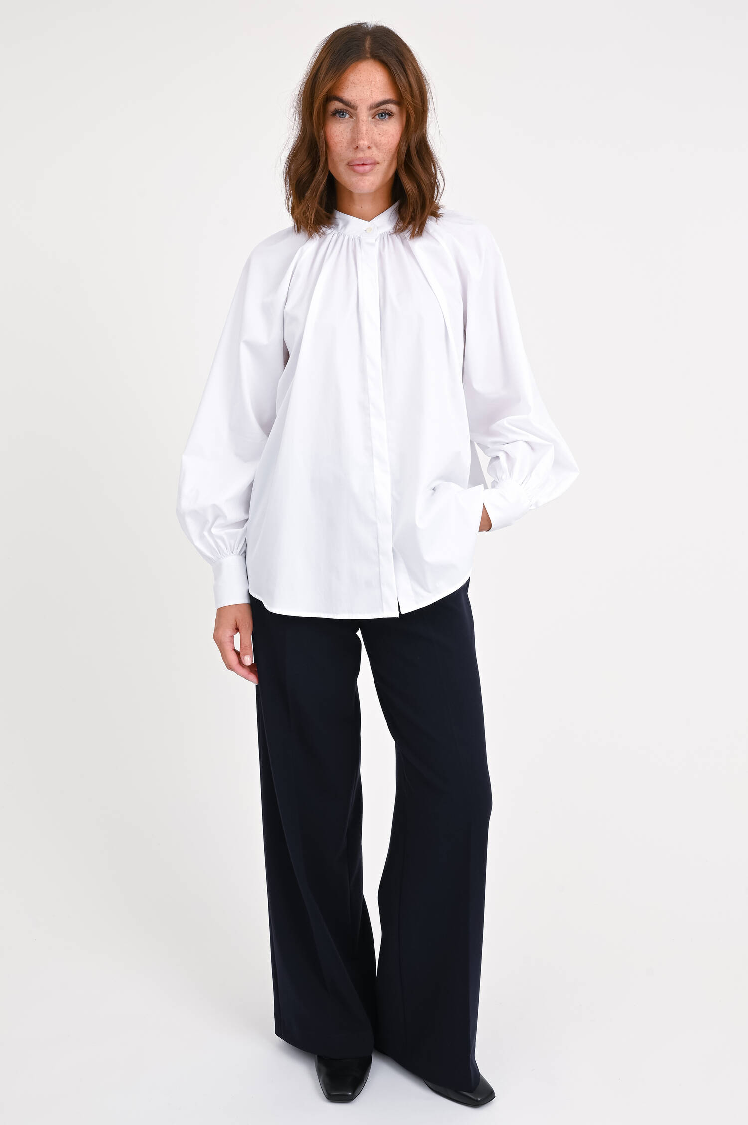 Oversize-Bluse MARBUT in Weiß