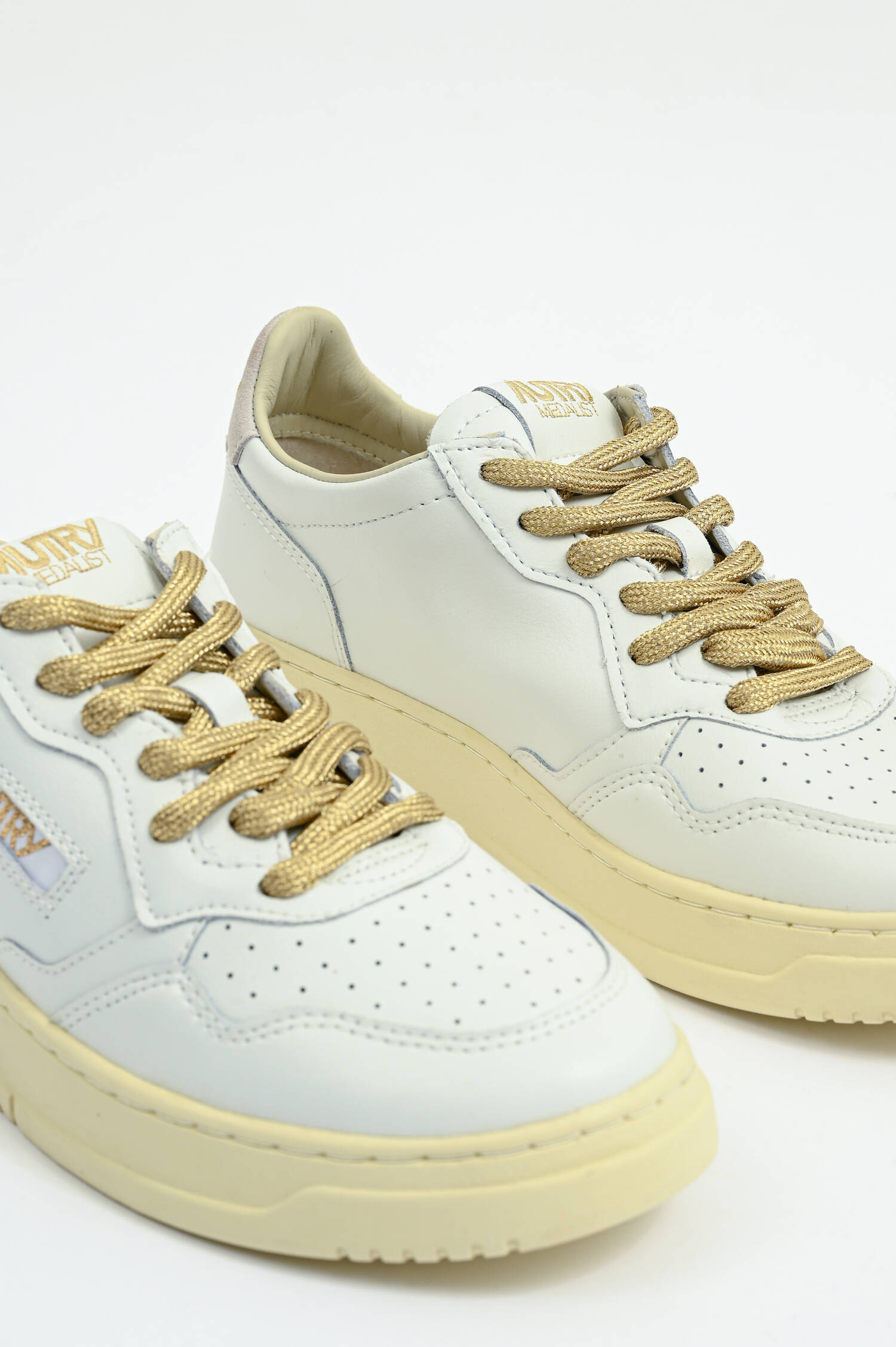 Sneaker MEDALIST LOW in Weiß/Beige/Gold Sneaker MEDALIST LOW in Weiß/Beige/Gold