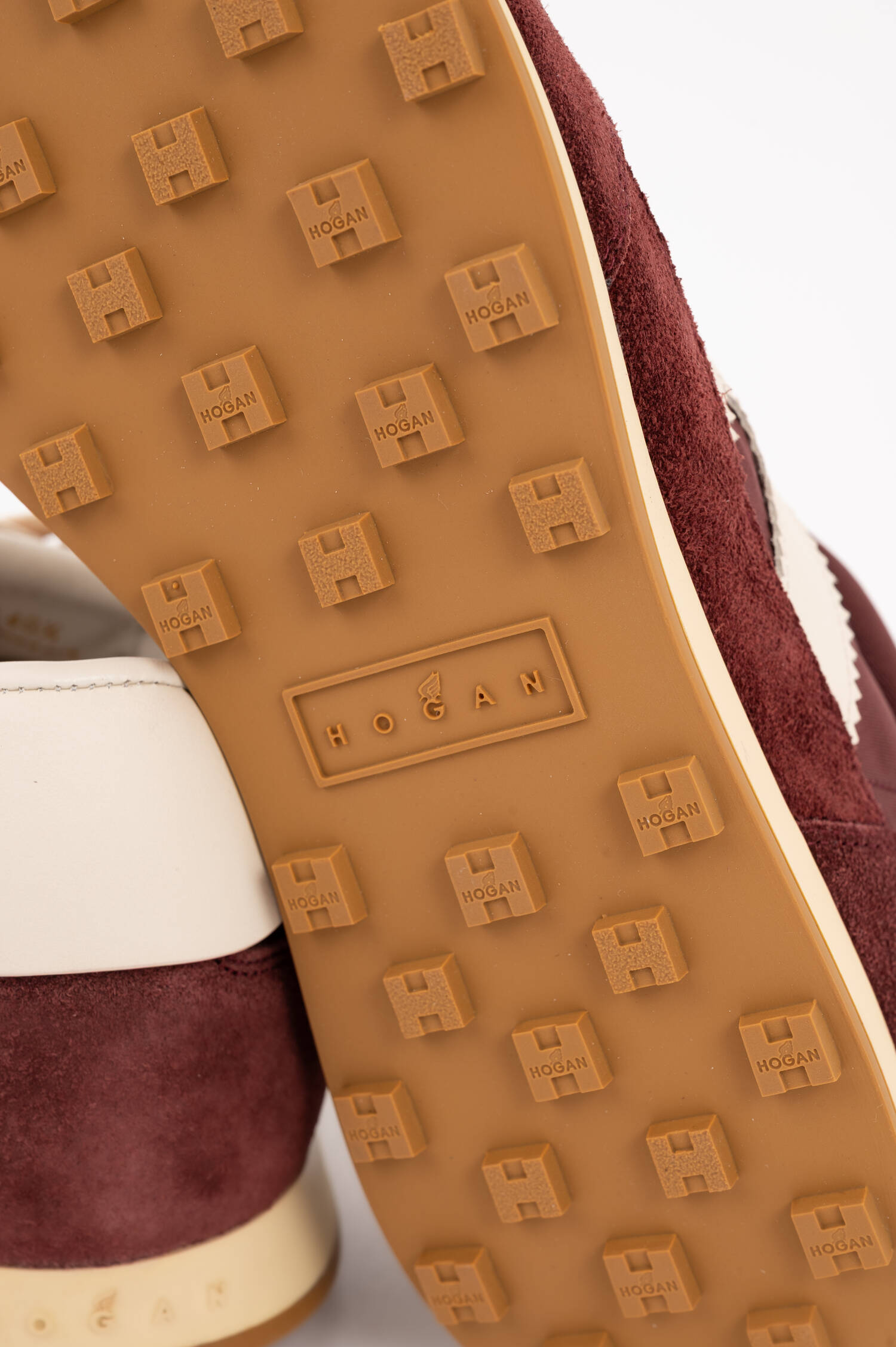 Sneaker ATHLETIC in Bordeaux