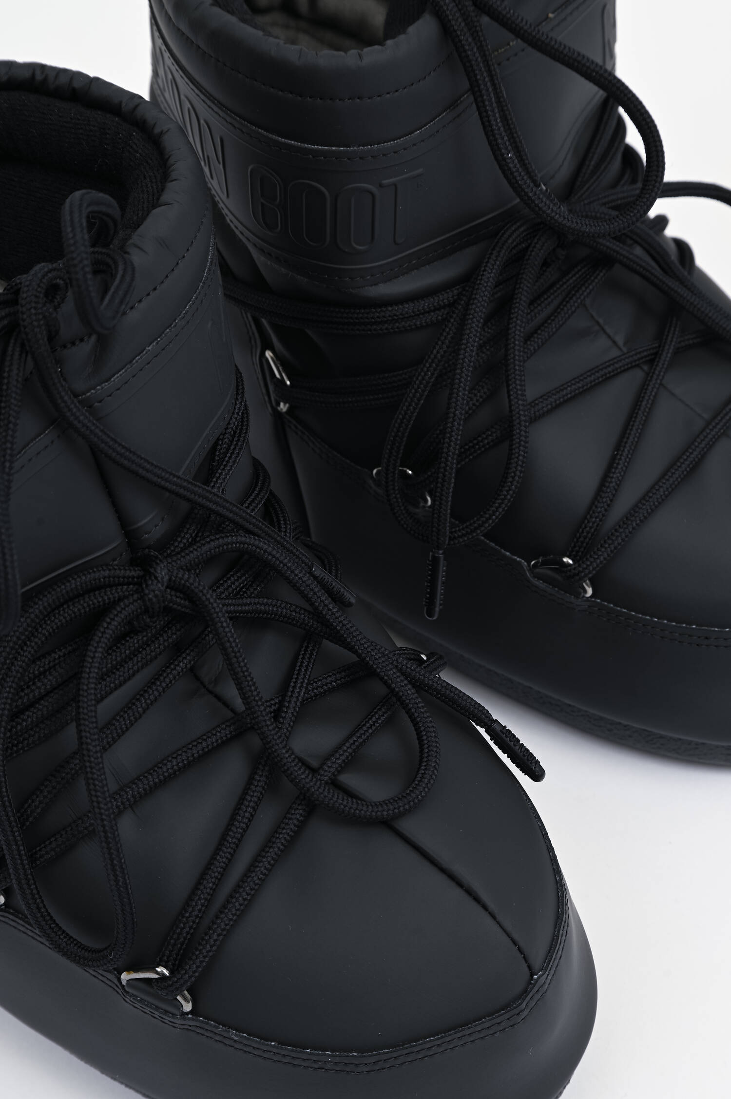 Moon Boot ICON FASHION LOW in Schwarz