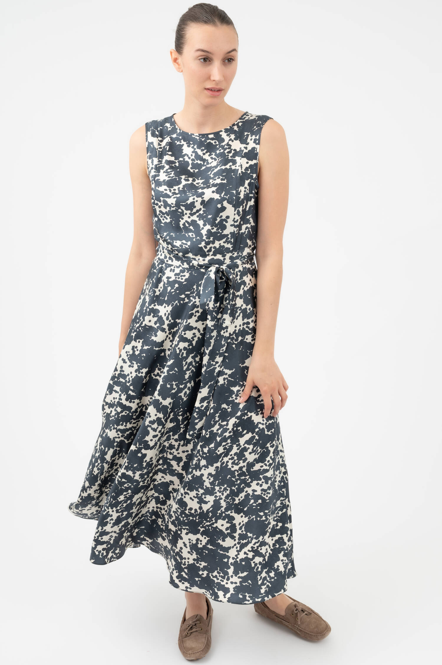 Midi Seidenkleid MARTINA in Ultramarineblue Midi Seidenkleid MARTINA in Ultramarineblue