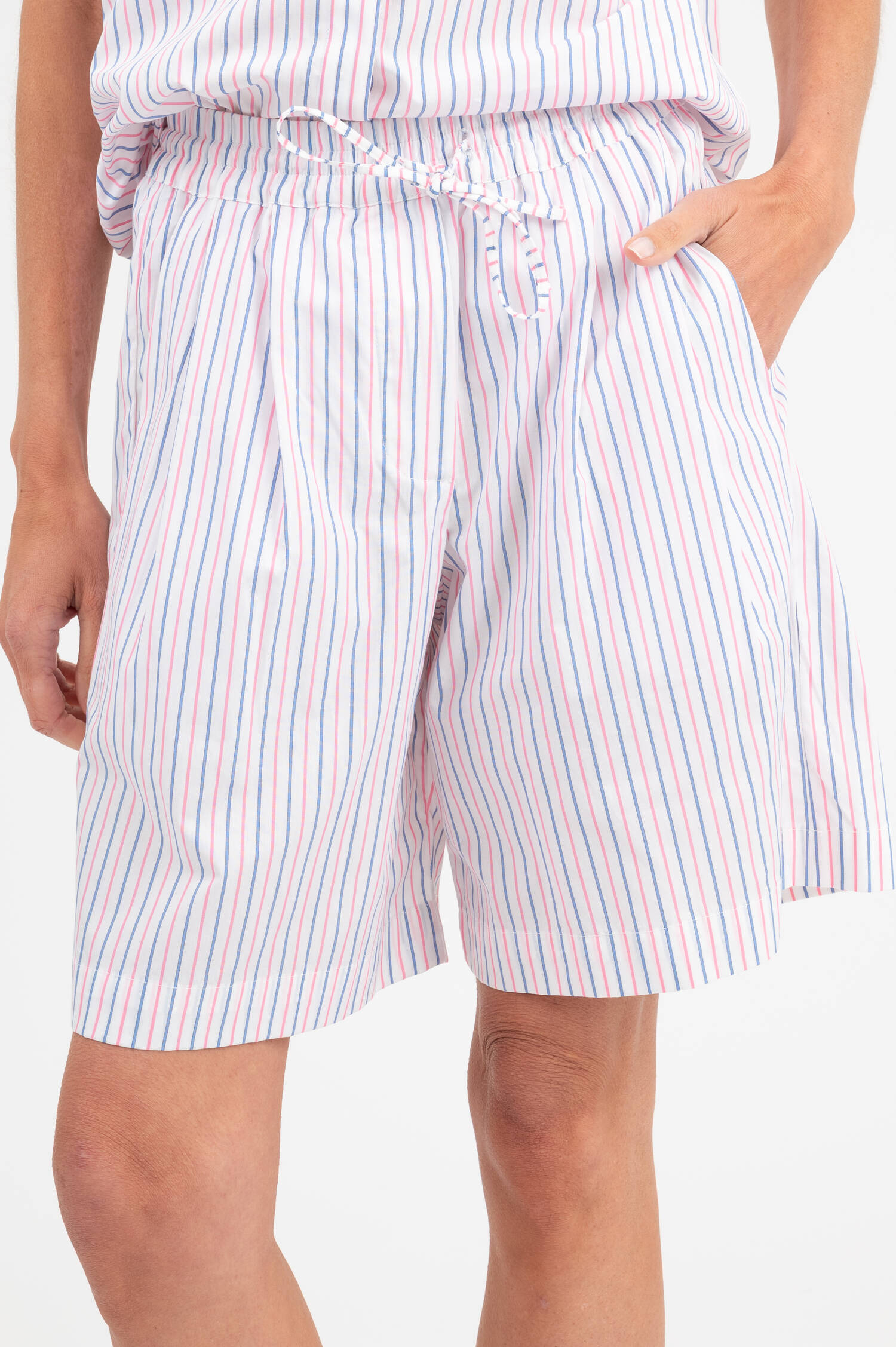 Baumwollshorts in Pink/Blau/Weiß gestreift