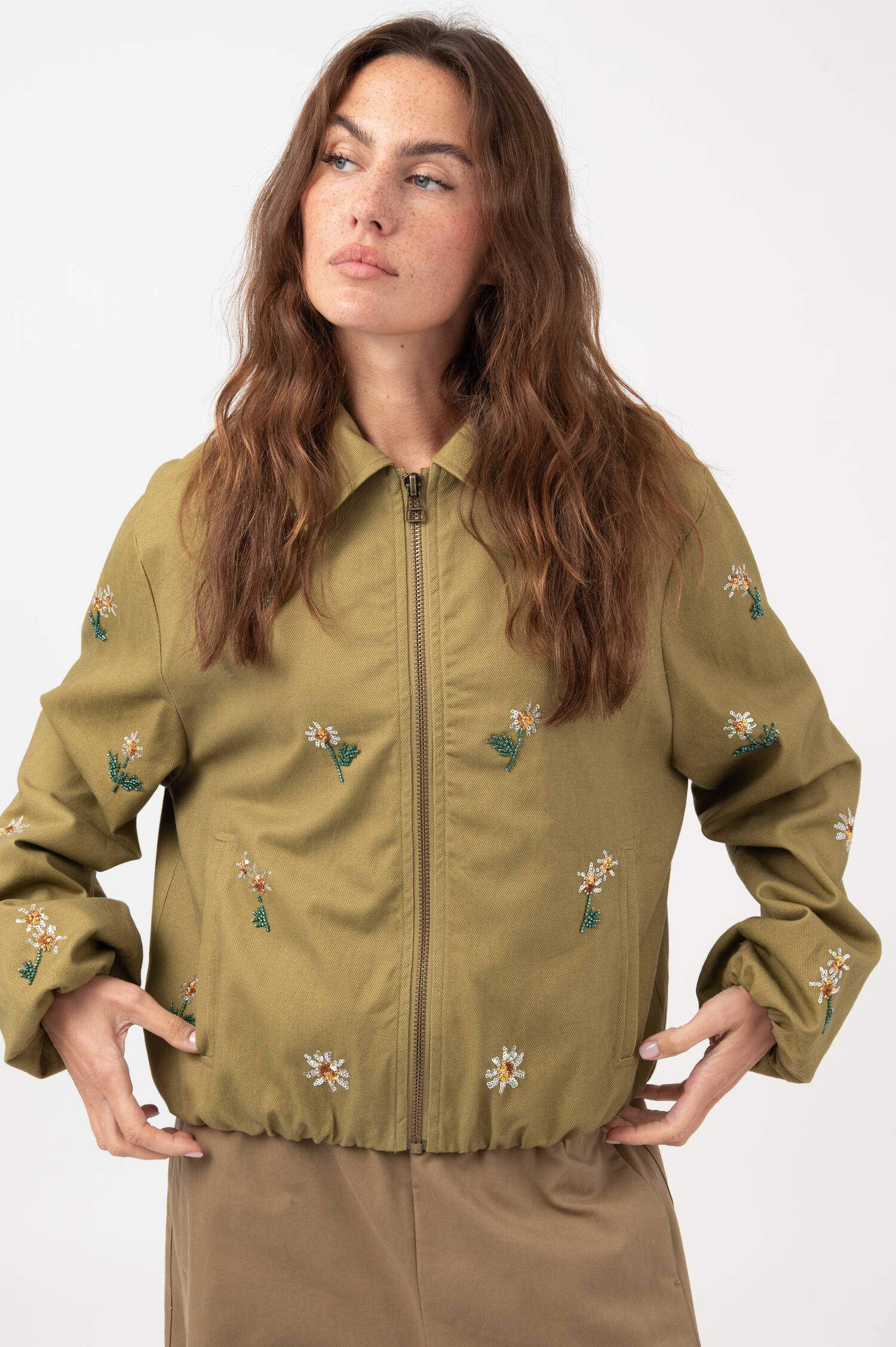 Outdoorjacke Mit Pailletten-Applikation in Oliv