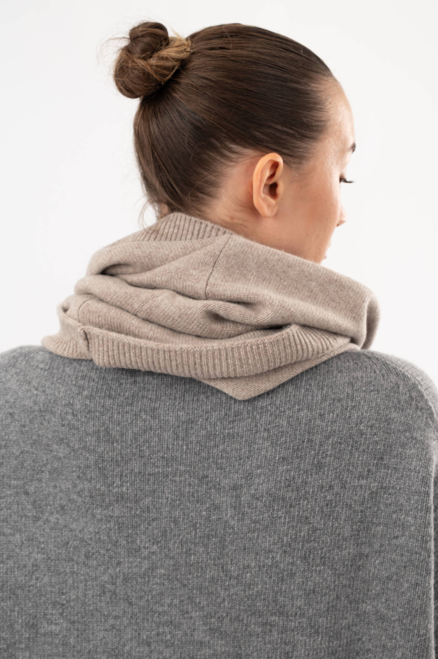 Loop-Schal aus Cashmere in Beige Loop-Schal aus Cashmere in Beige