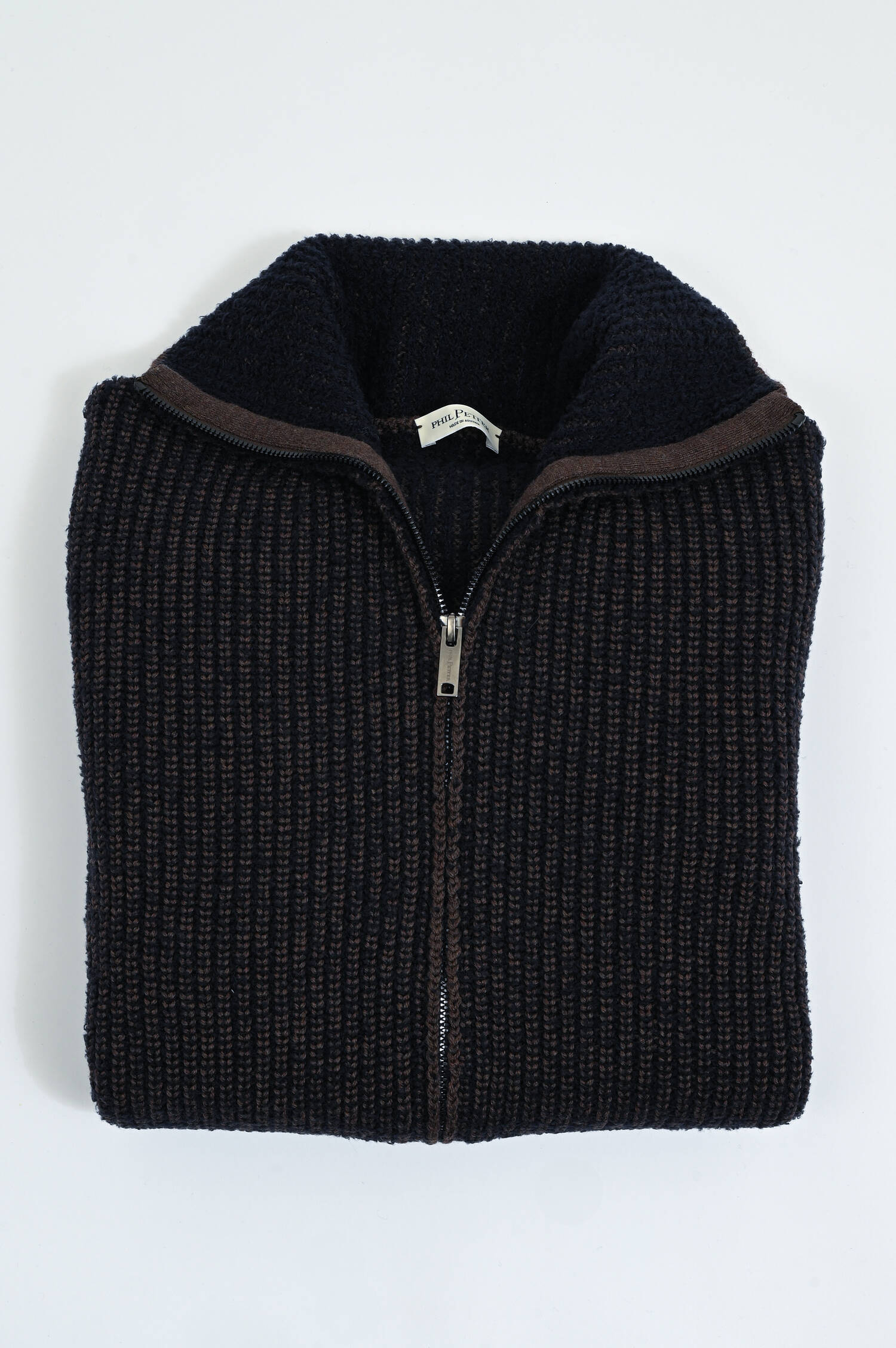 Strickweste aus Wolle in Navy/Braun Strickweste aus Wolle in Navy/Braun