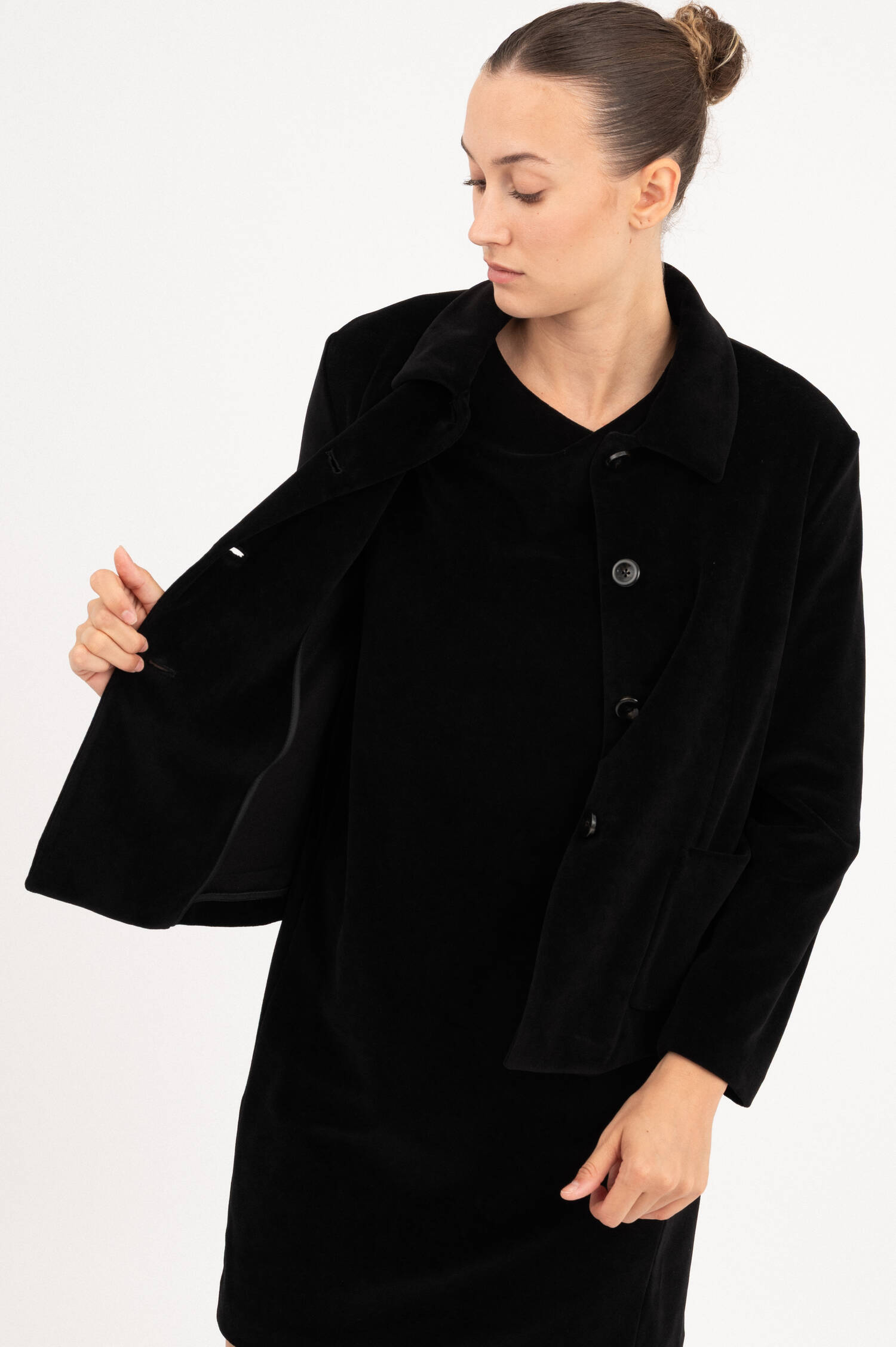Samtjacke in Schwarz Samtjacke in Schwarz