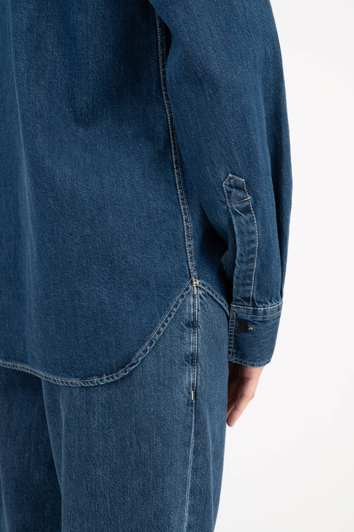 Jeanshemd in Dunkelblau Jeanshemd in Dunkelblau