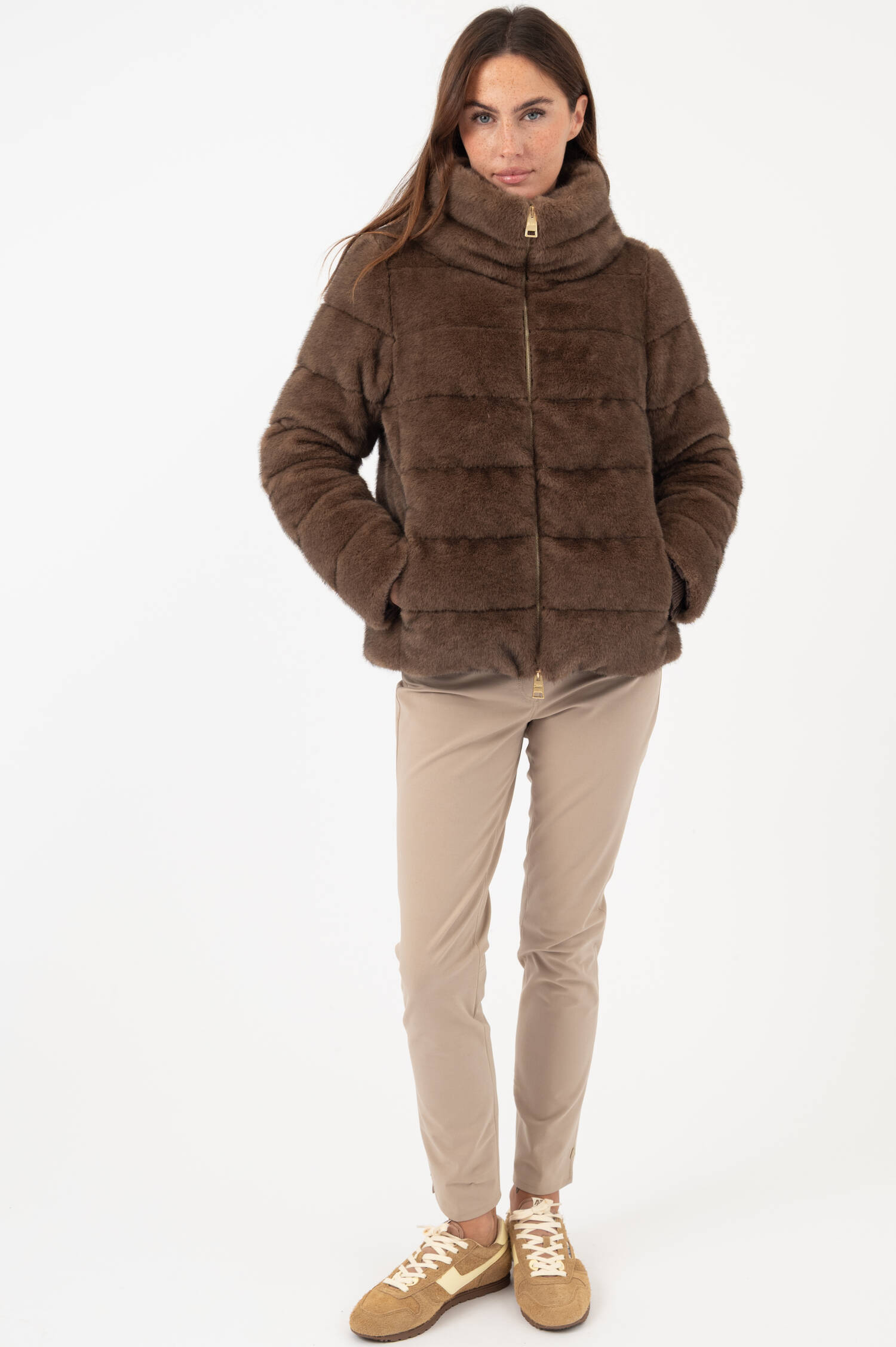 Faux-Fur-Daunensteppjacke in Braun Faux-Fur-Daunensteppjacke in Braun