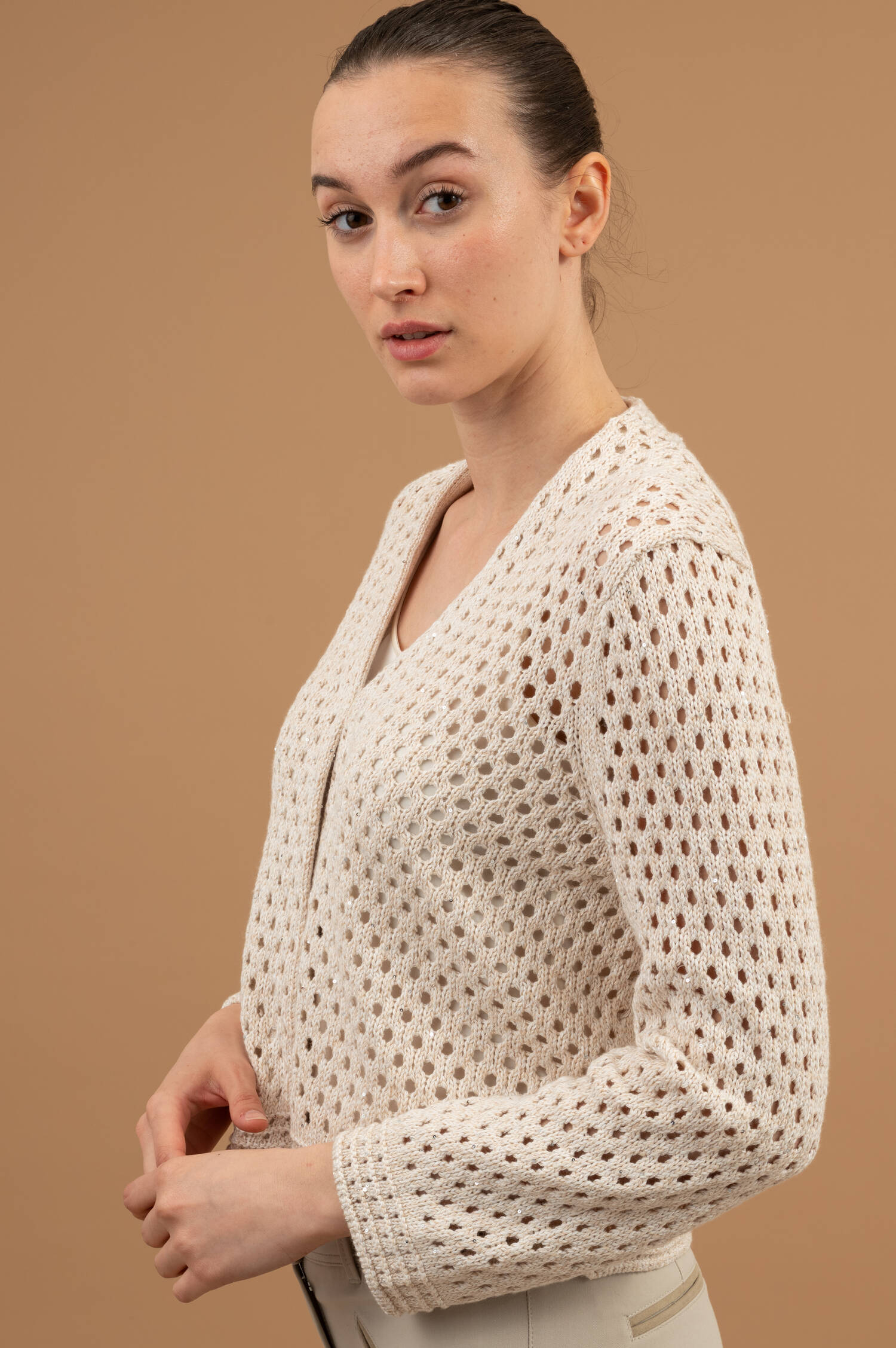 Lochstrickweste mit Pailletten in Beige