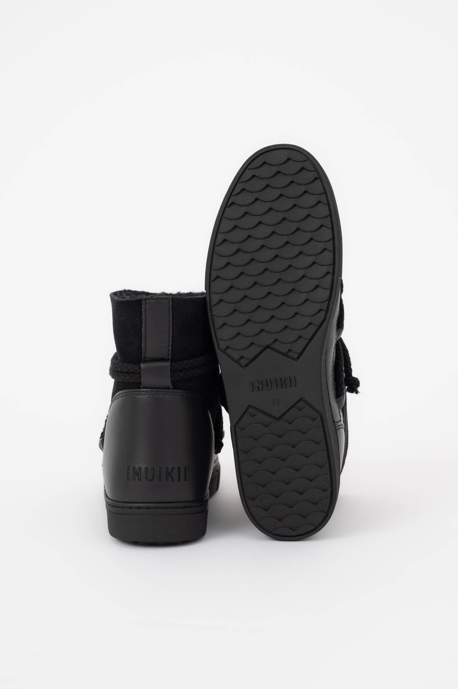 Lammfell-Schneeschuhe CLASSIC in Schwarz