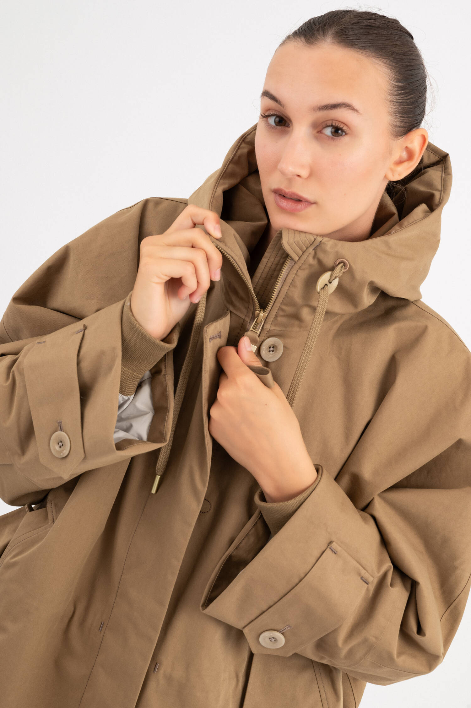 Kurzer Parka FELI in Beige Kurzer Parka FELI in Beige
