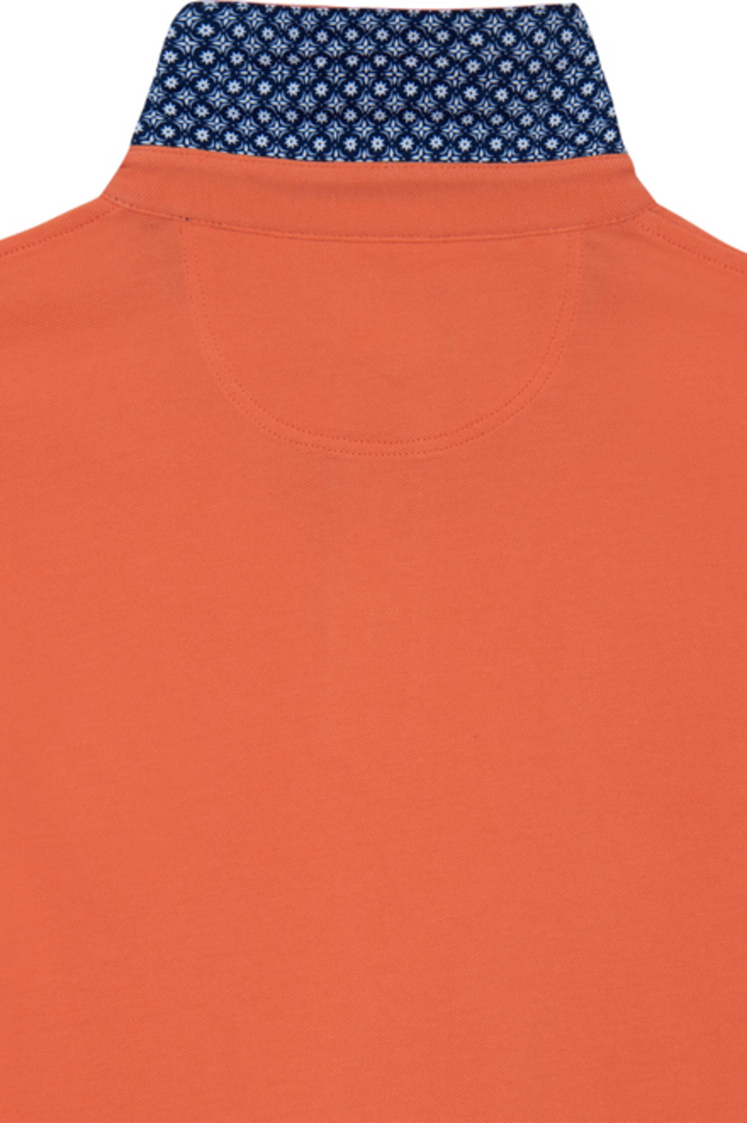 Poloshirt mit leichter Struktur in Koralle Poloshirt mit leichter Struktur in Koralle