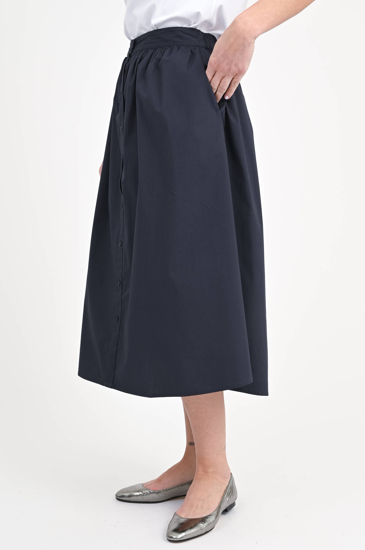 Midi-Rock mit Knopfleiste in Navy