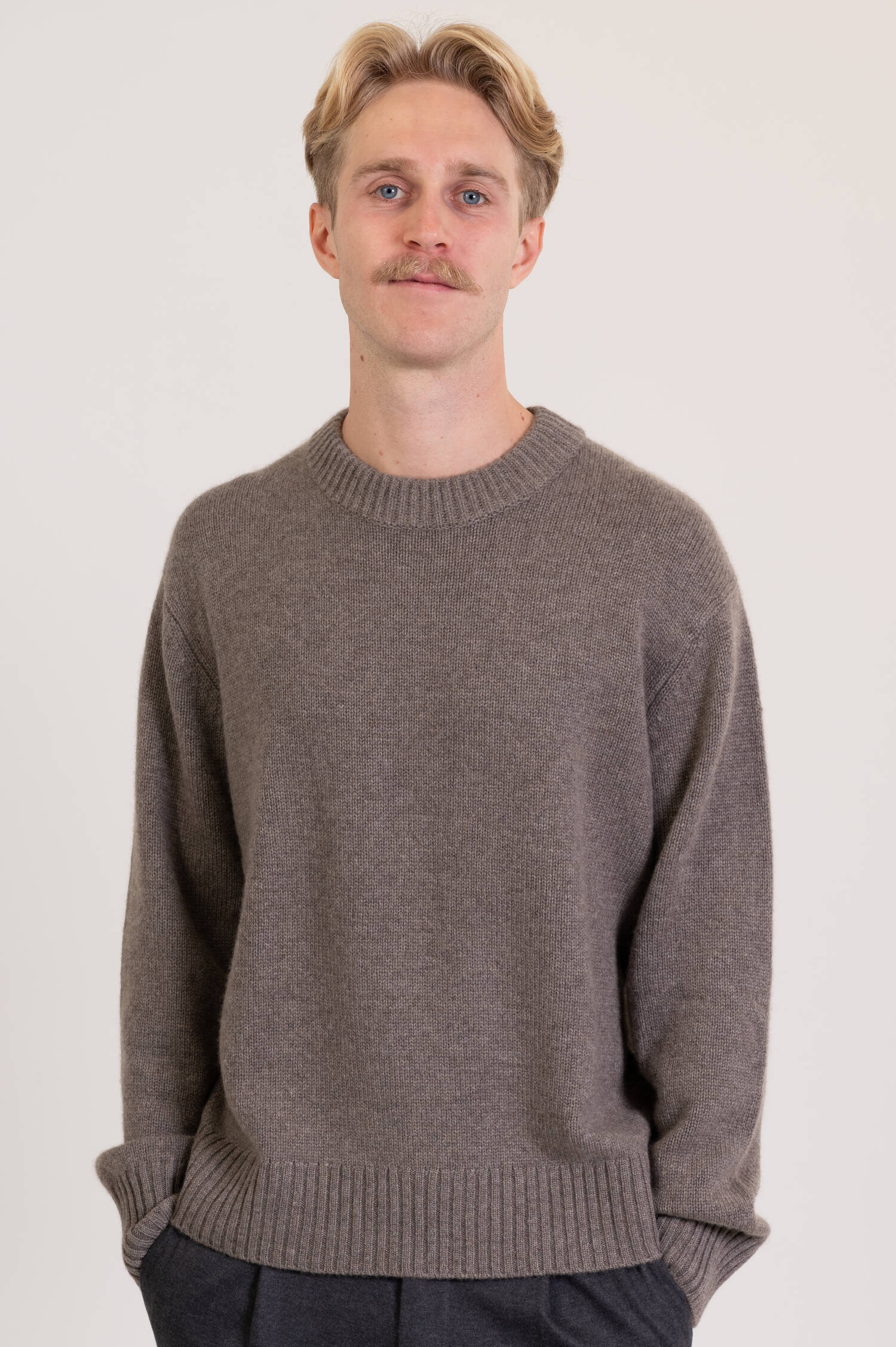 Cashmere-Pullover KRISTIAN in Taupe Cashmere-Pullover KRISTIAN in Taupe