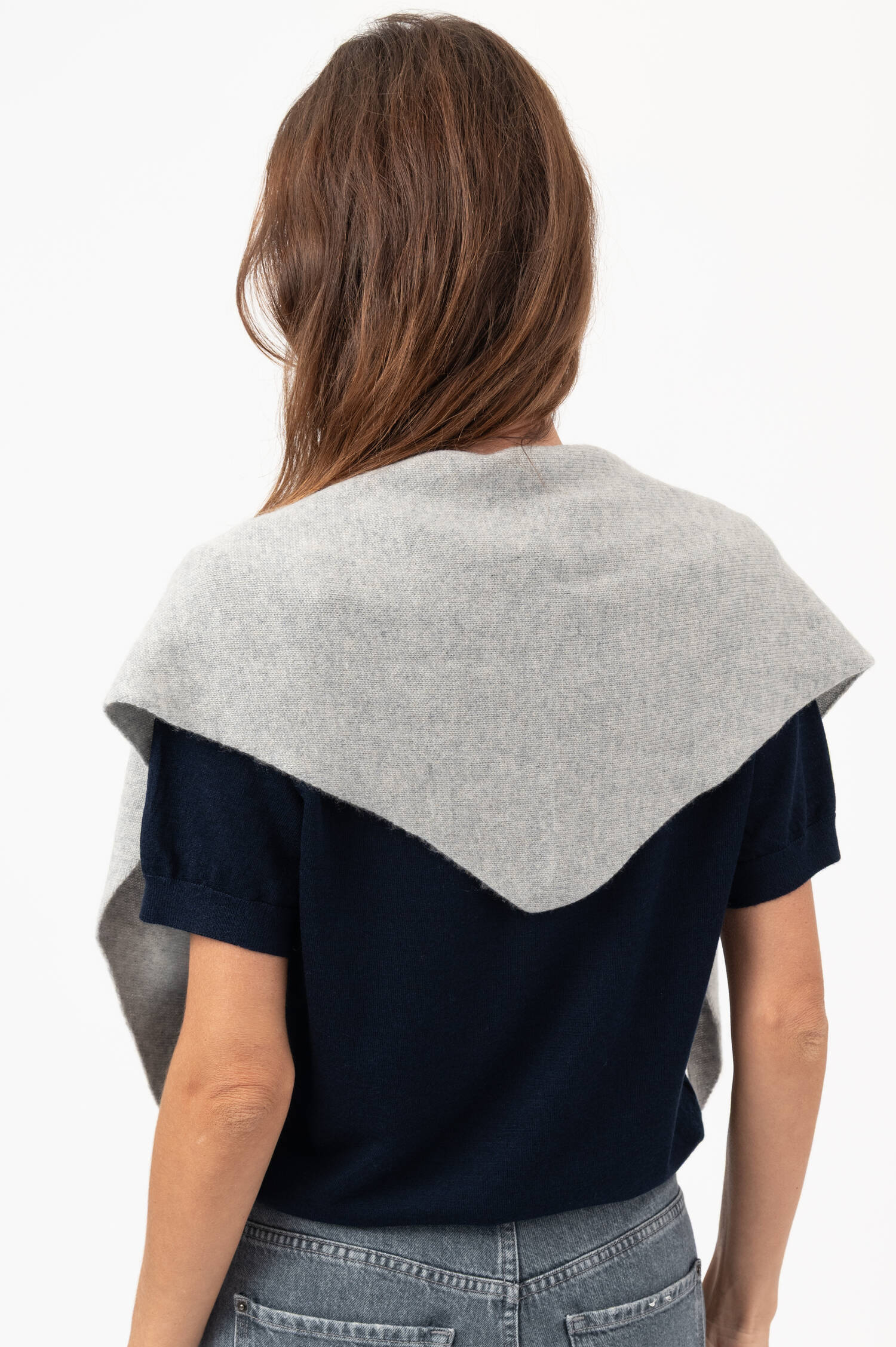 Cashmere Dreieckstuch FLORIANNE in Hellgrau Cashmere Dreieckstuch FLORIANNE in Hellgrau