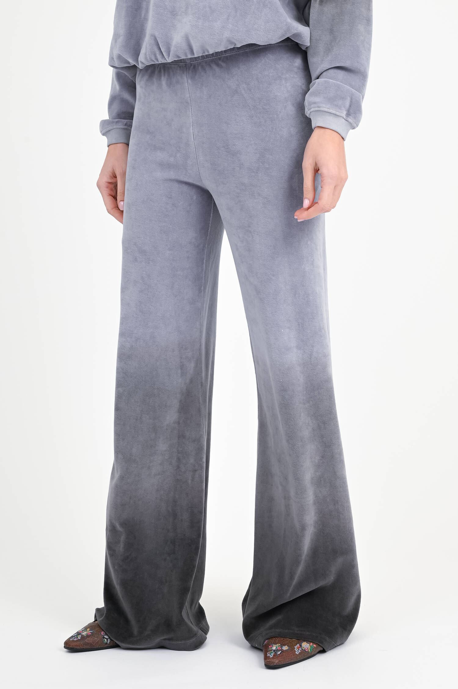 Velvet Sweatpants BAJNA in Blau/Grau