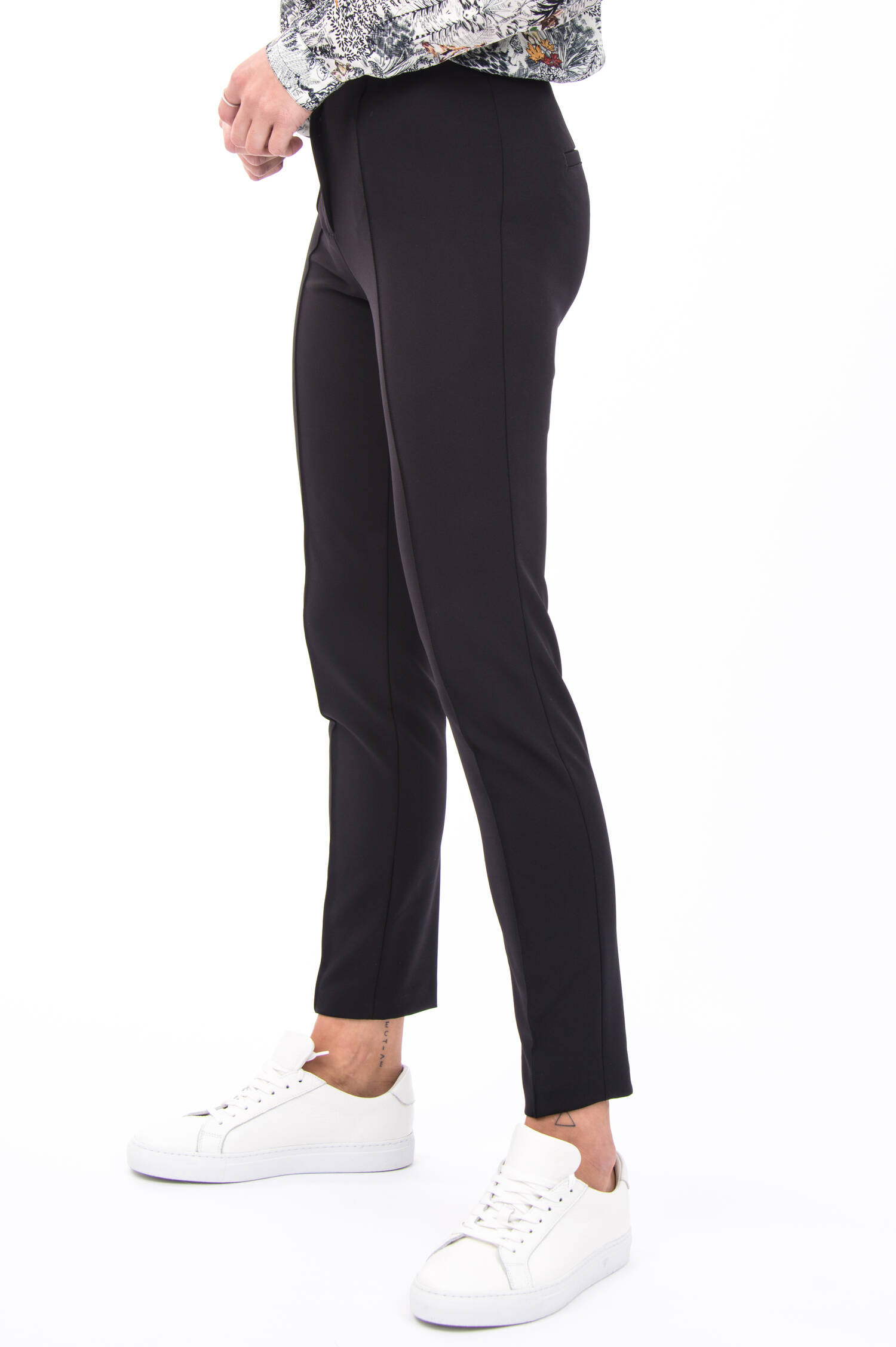 Hose ROS TECHNO mit Bügelfalte in Schwarz