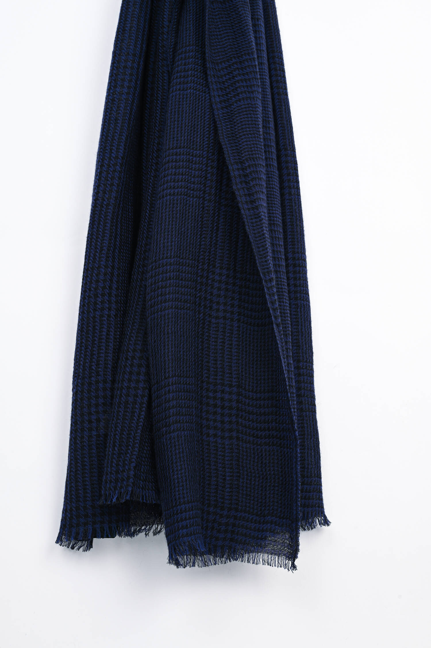 Karierter Schal aus Cashmere in Schwarz/Navy