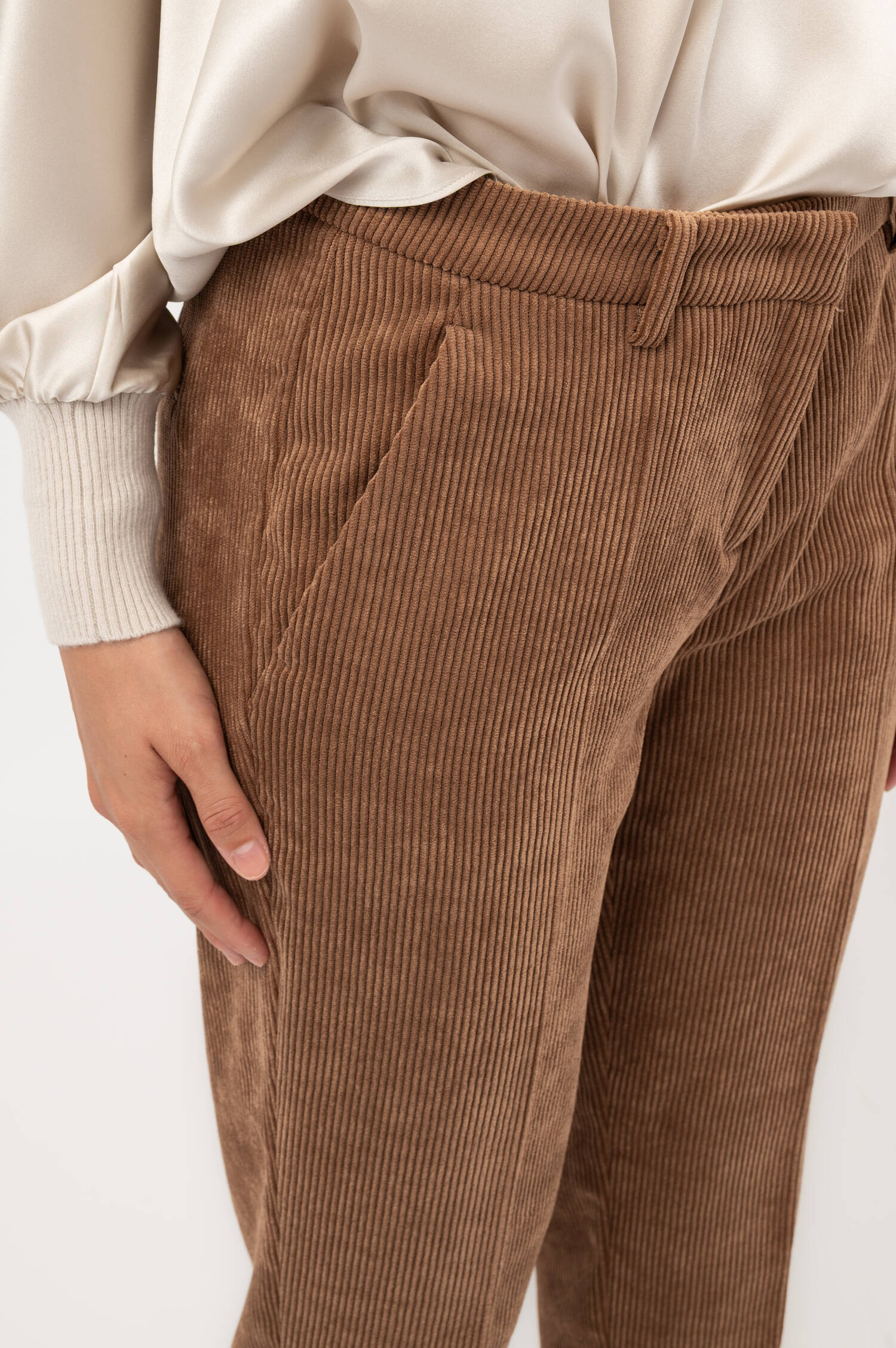 Cord-Hose KRYSTAL in Camel