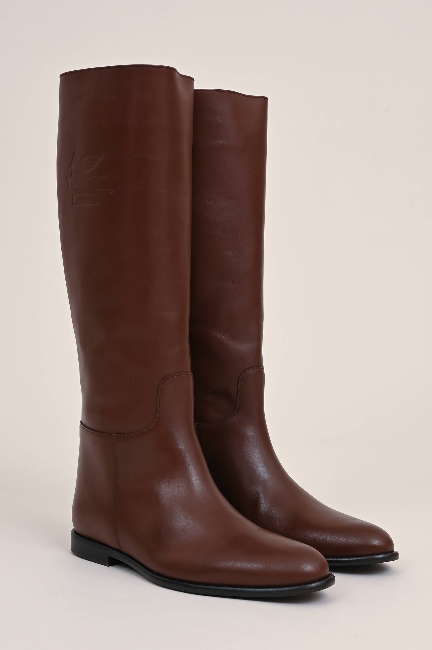 Stiefel aus Kalbsleder in Braun Stiefel aus Kalbsleder in Braun