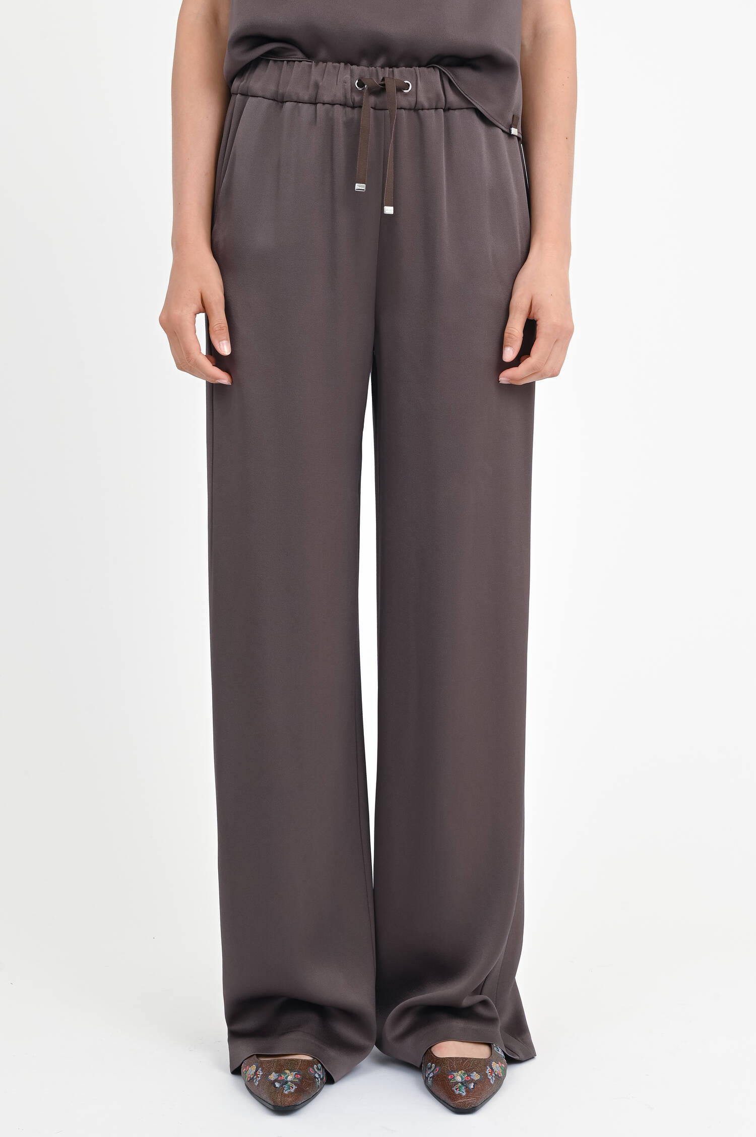 Hose in Satin-Optik in Chocolate Hose in Satin-Optik in Chocolate