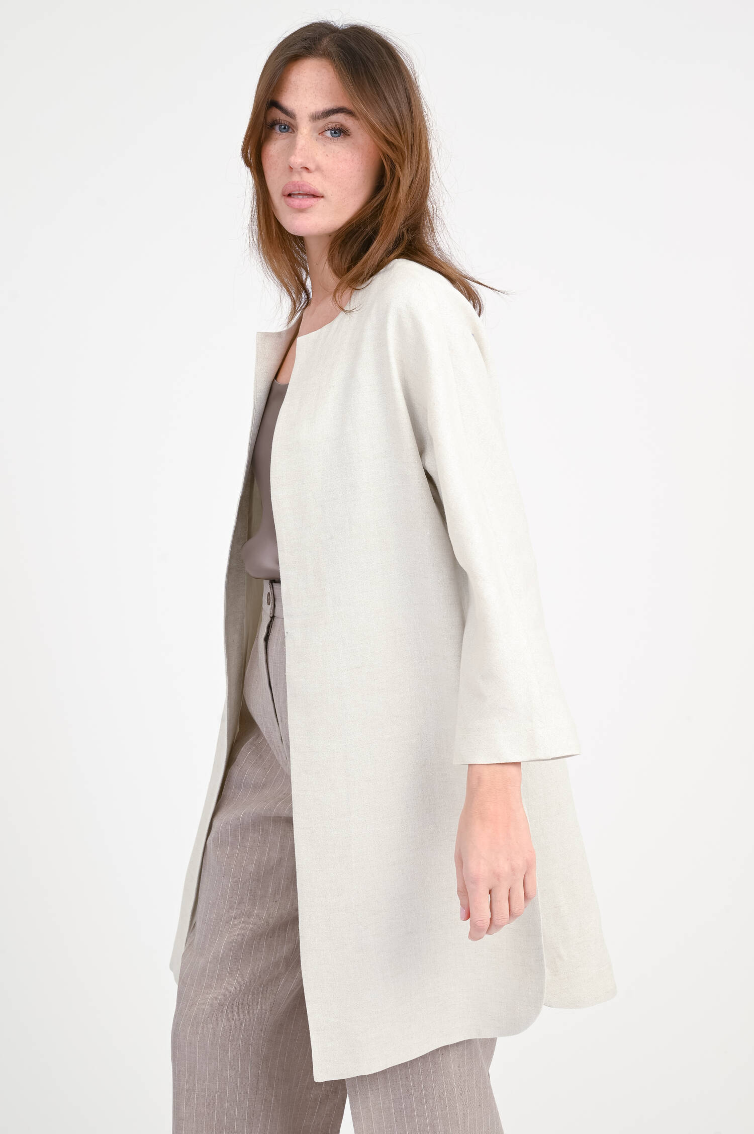 Kurzmantel aus Leinen-Mix in Shimmer Gold Kurzmantel aus Leinen-Mix in Shimmer Gold