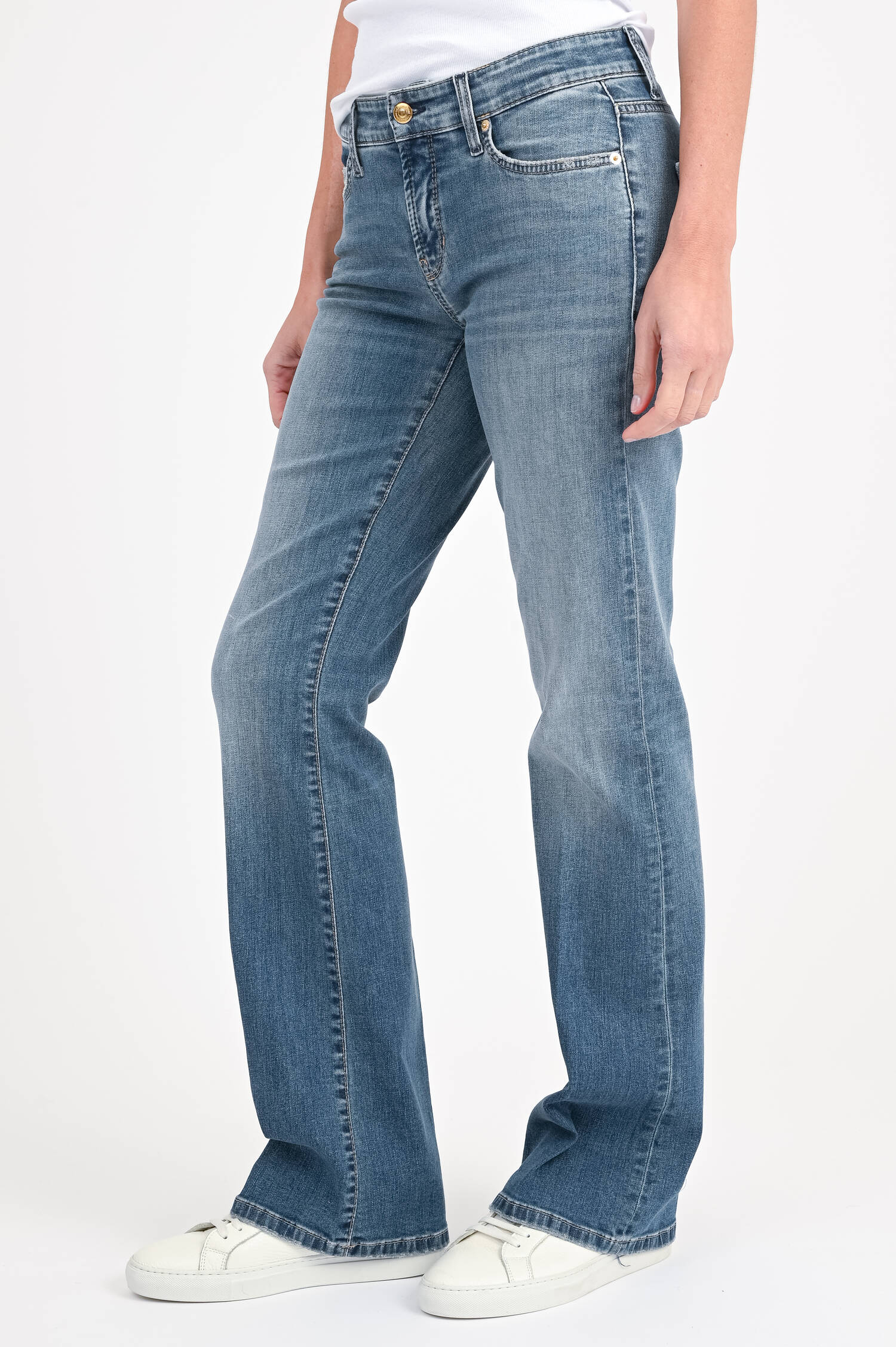 Flared Jeans PARIS in Mittelblau Flared Jeans PARIS in Mittelblau