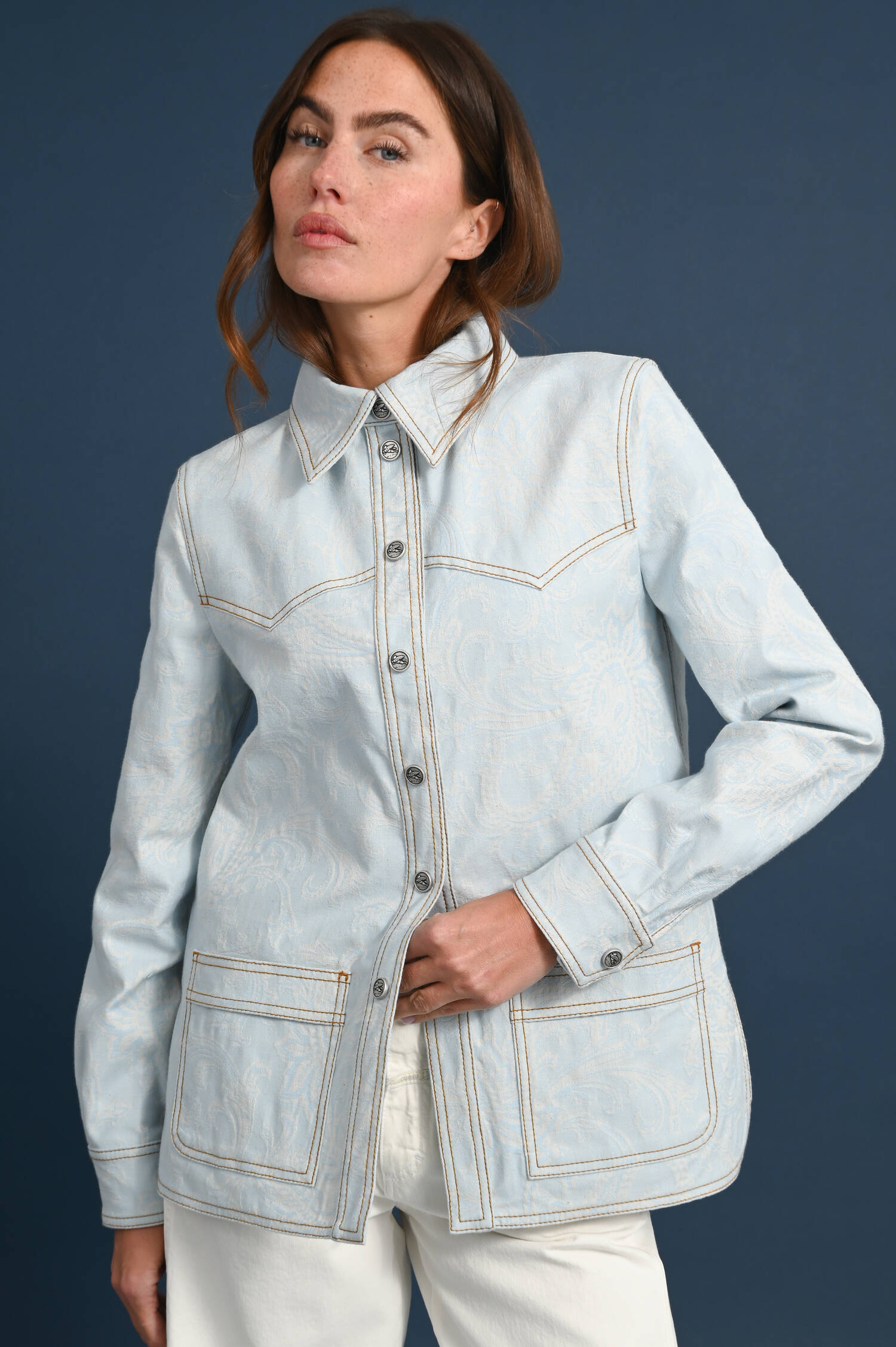 Denim Bluse mit Paisley-Muster in Hellblau