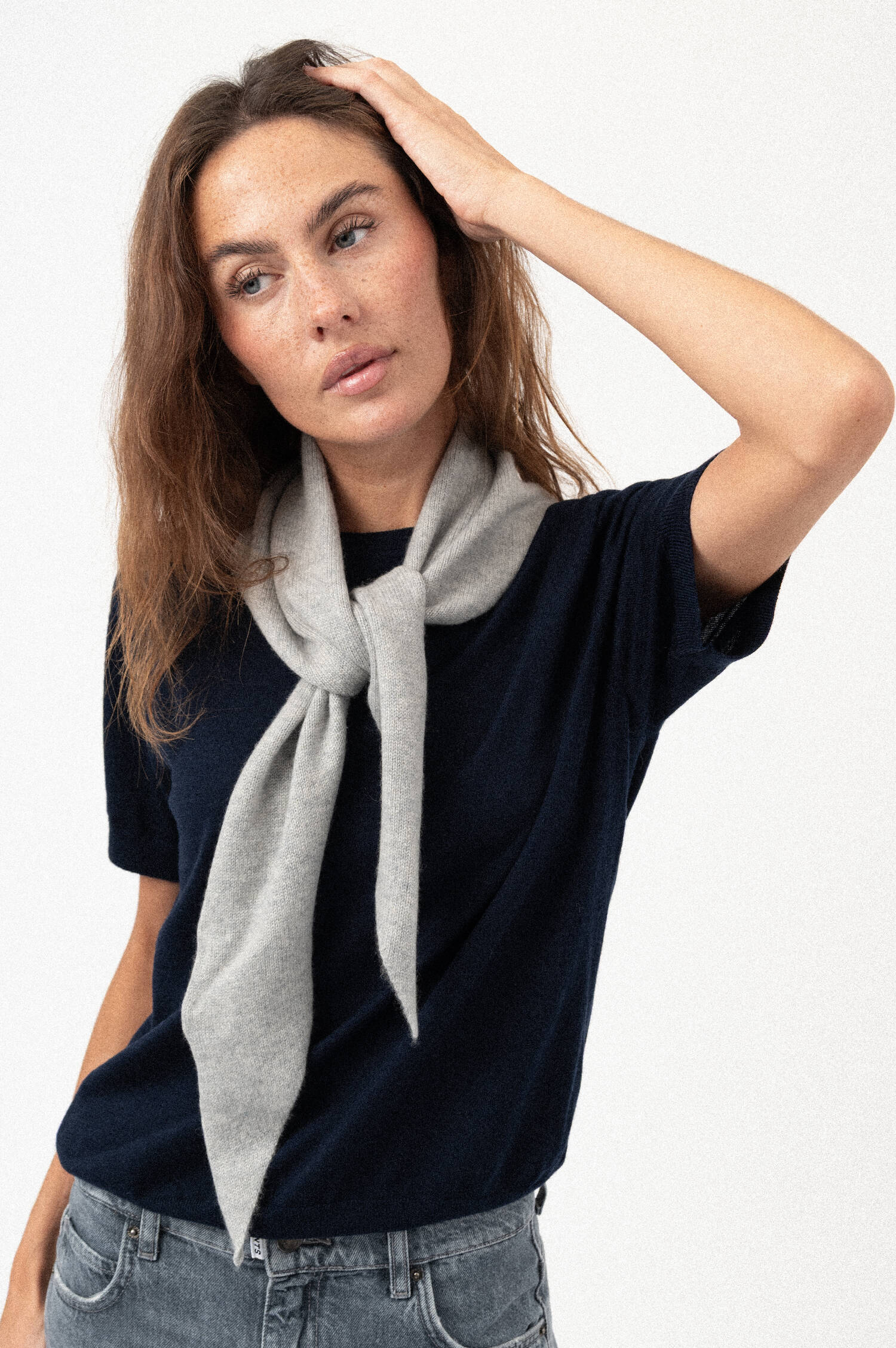 Cashmere Dreieckstuch FLORIANNE in Hellgrau Cashmere Dreieckstuch FLORIANNE in Hellgrau