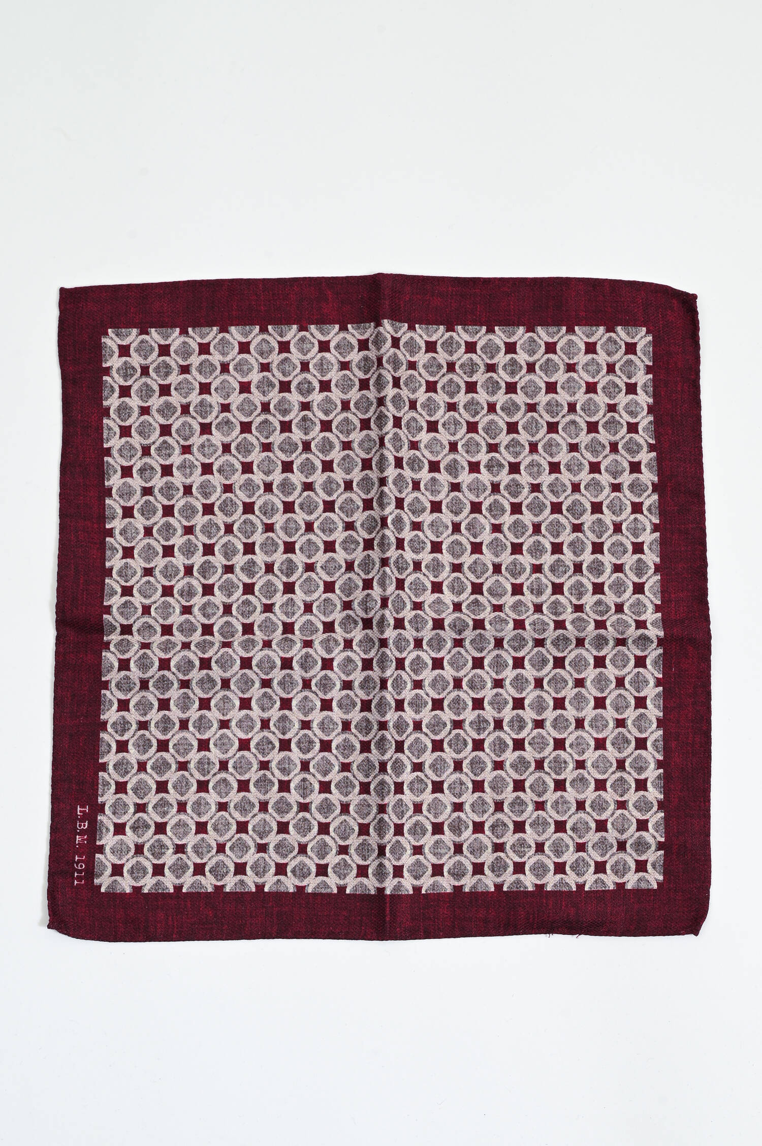 Einstecktuch aus Seide in Dunkelrot gemustert