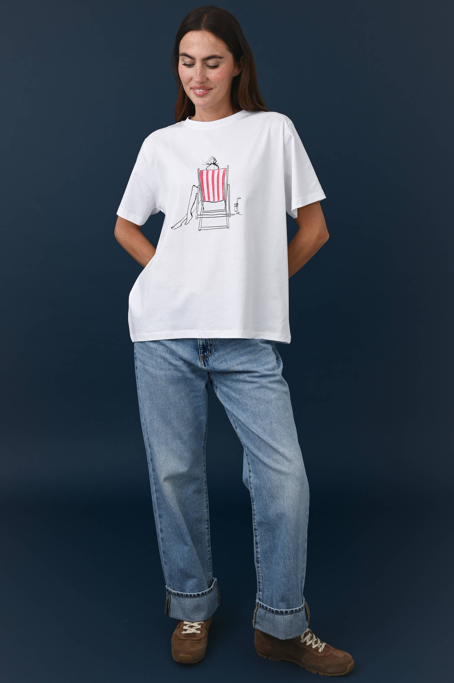 T-Shirt "Strandliege" in Weiß/Rot