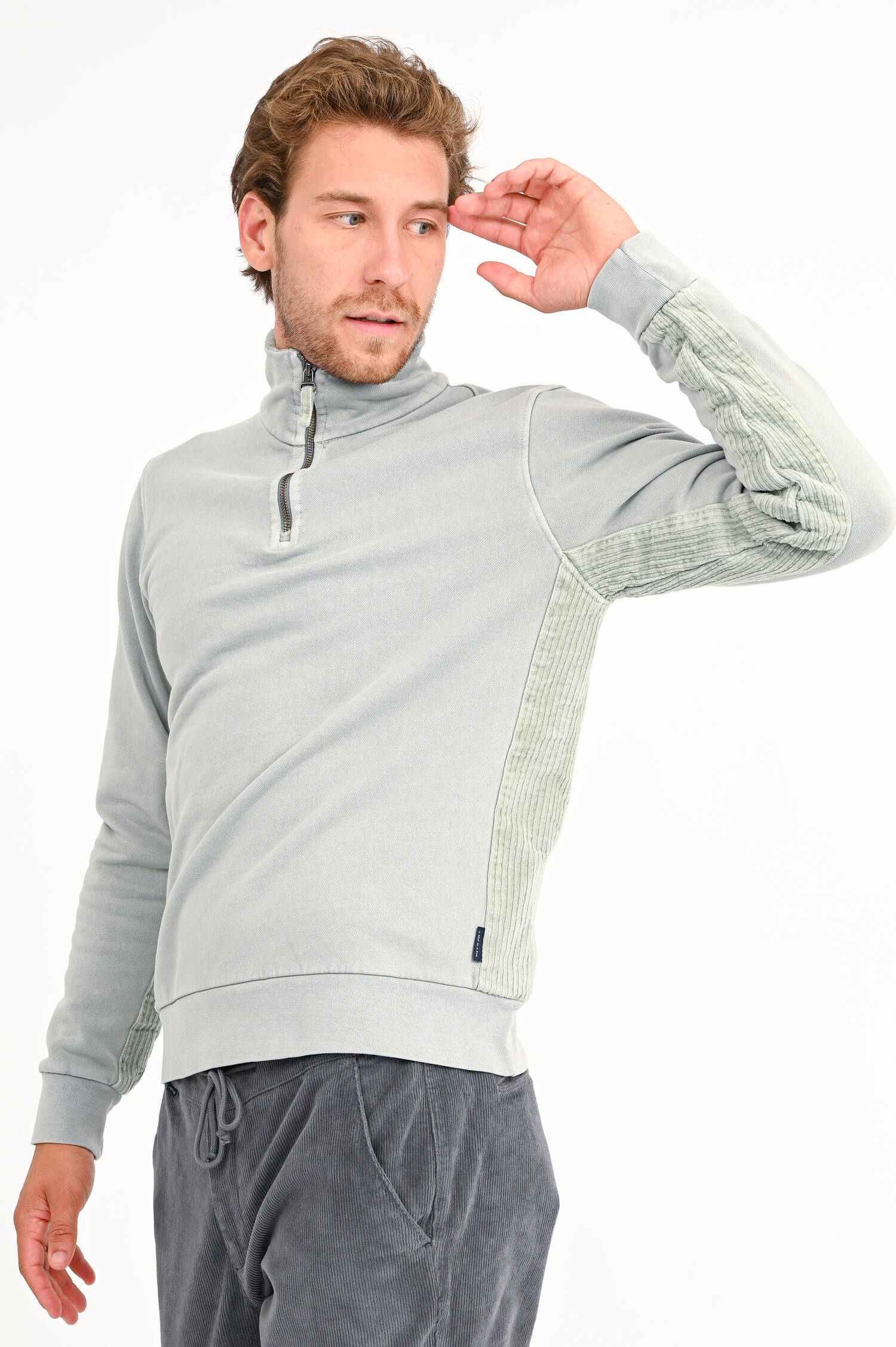 Troyer mit Cord-Details in Hellgrau