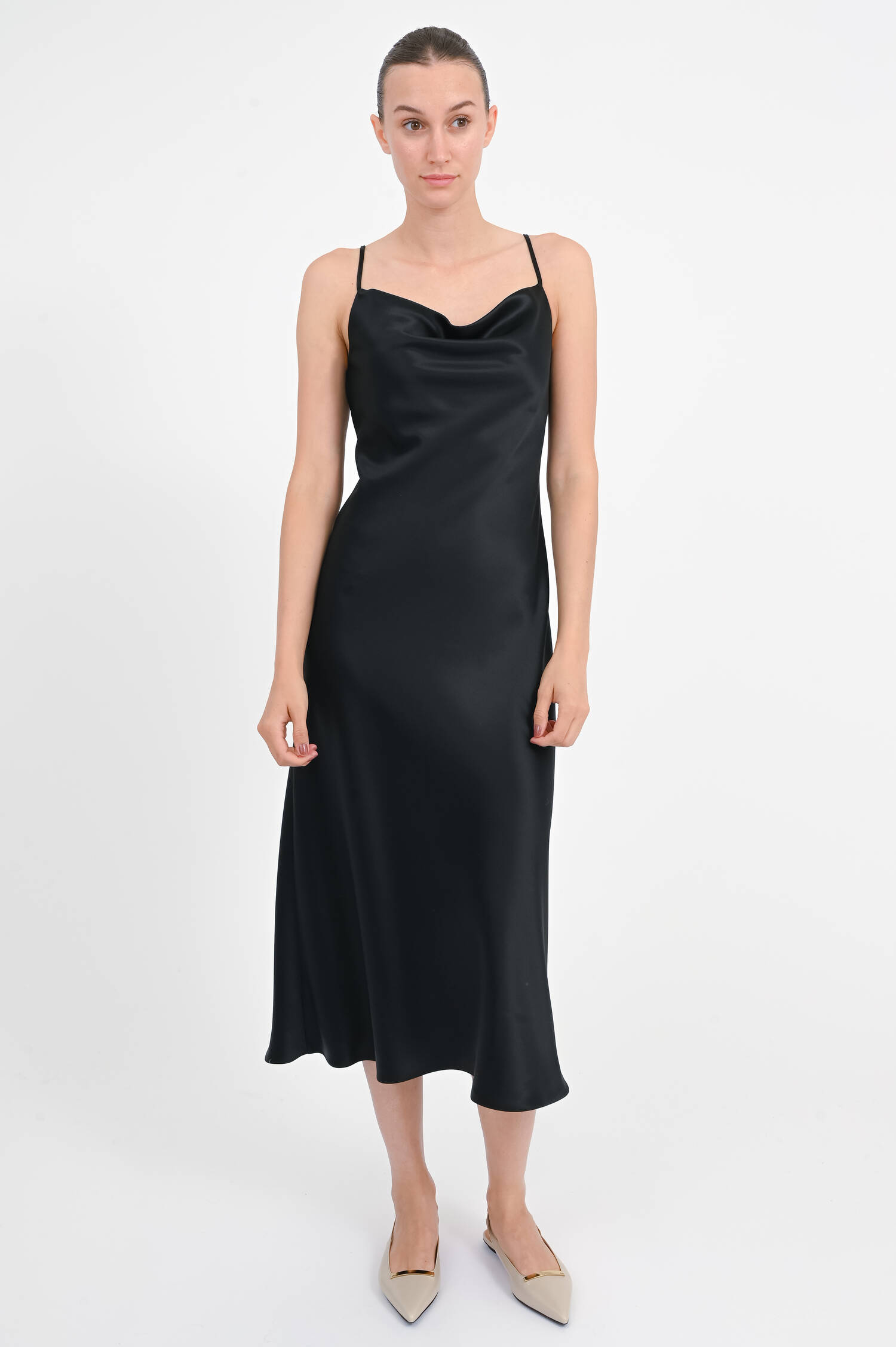 Midi-Satinkleid in Schwarz