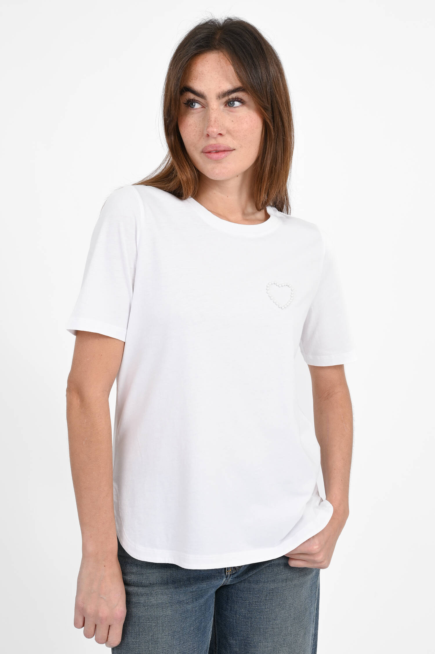 T-Shirt mit Perlen-Herz in Clear White