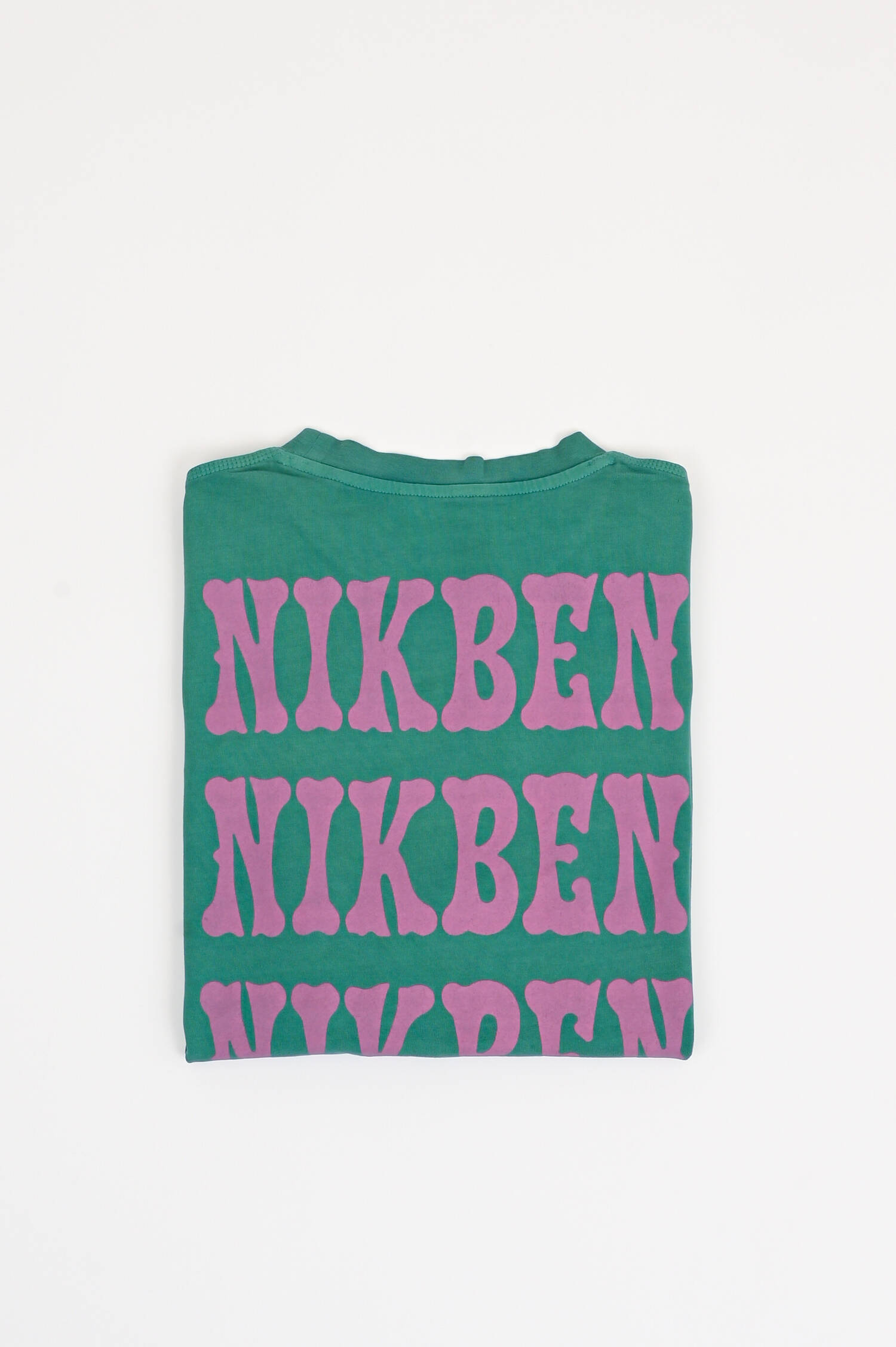 T-Shirt mit XXL-Backprint in Grün/Magenta