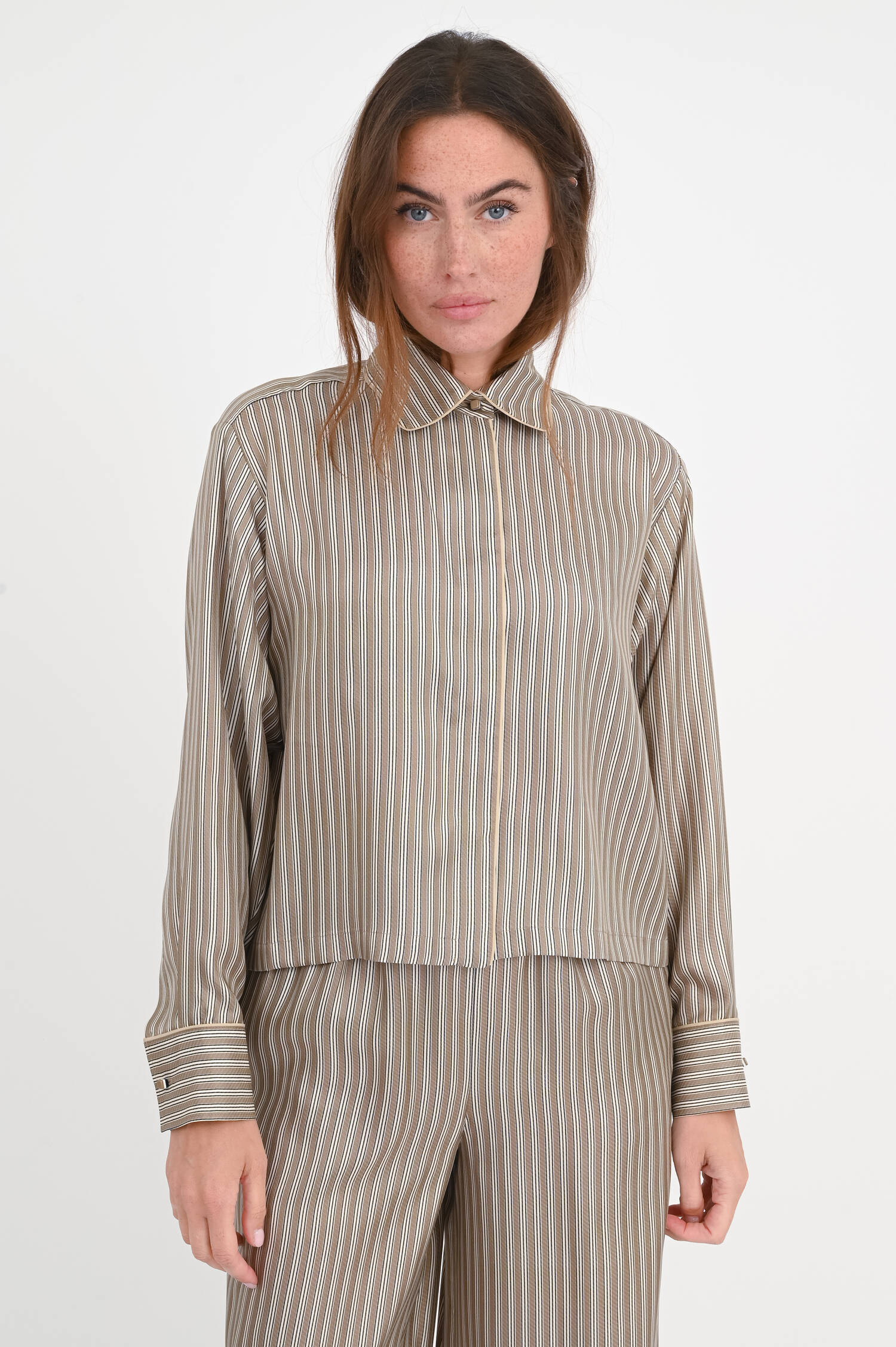 Cropped Seidenbluse BRAMA in Khaki/Beige