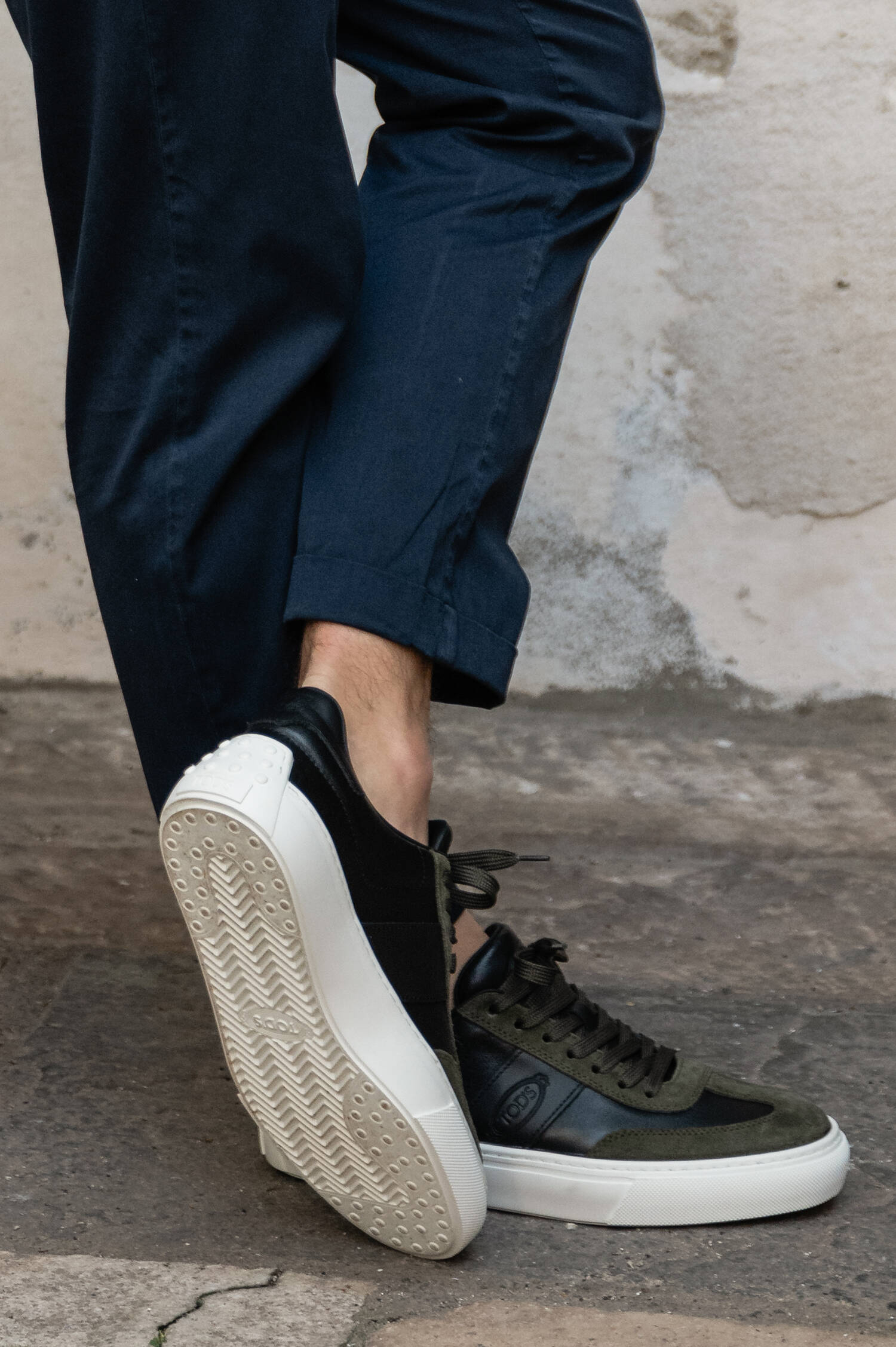 Snekaer aus Leder-Mix in Olivgrün/Schwarz Snekaer aus Leder-Mix in Olivgrün/Schwarz