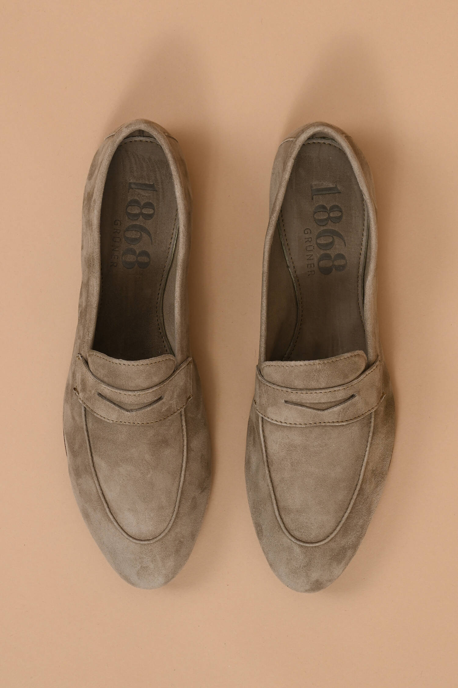 Veloursleder-Loafer in Beige