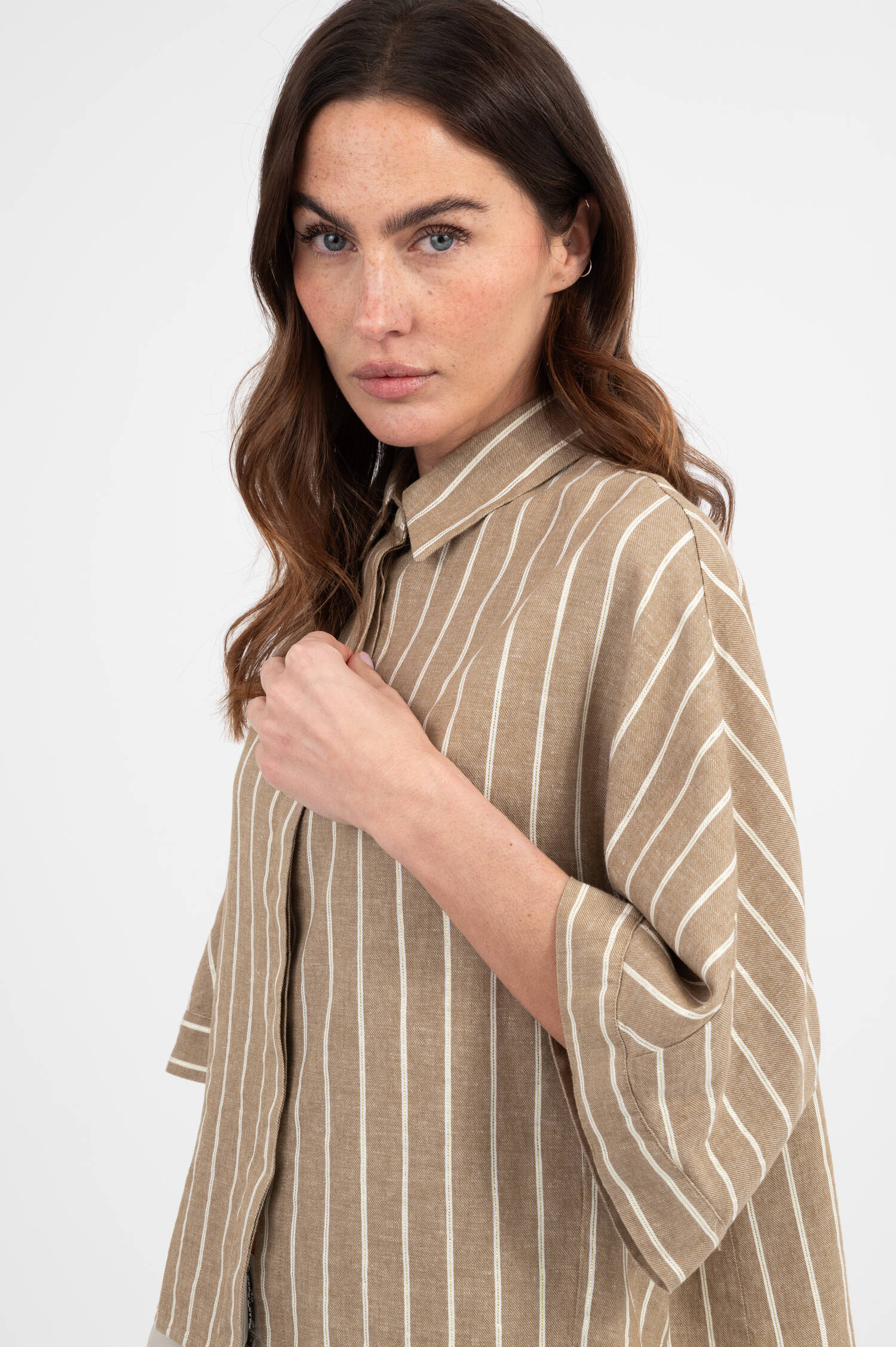 Leinenbluse HOLLIE in Beige/Weiß Leinenbluse HOLLIE in Beige/Weiß