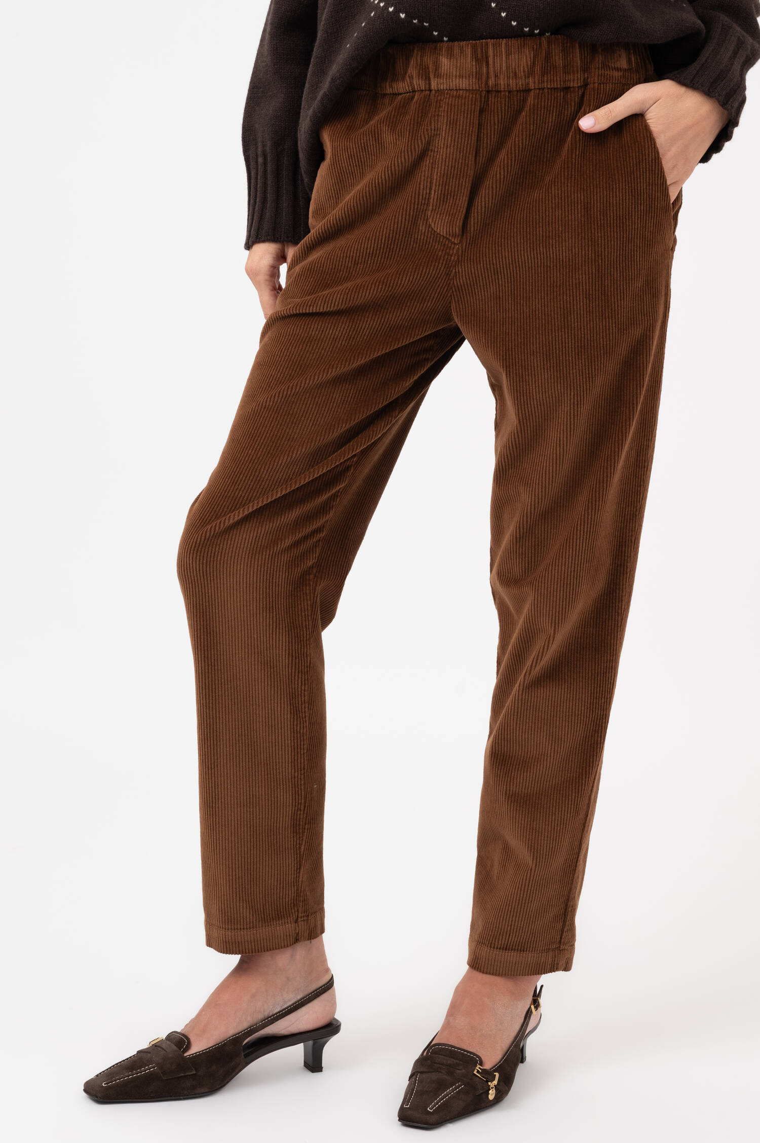 Cordschlupfhose in Braun