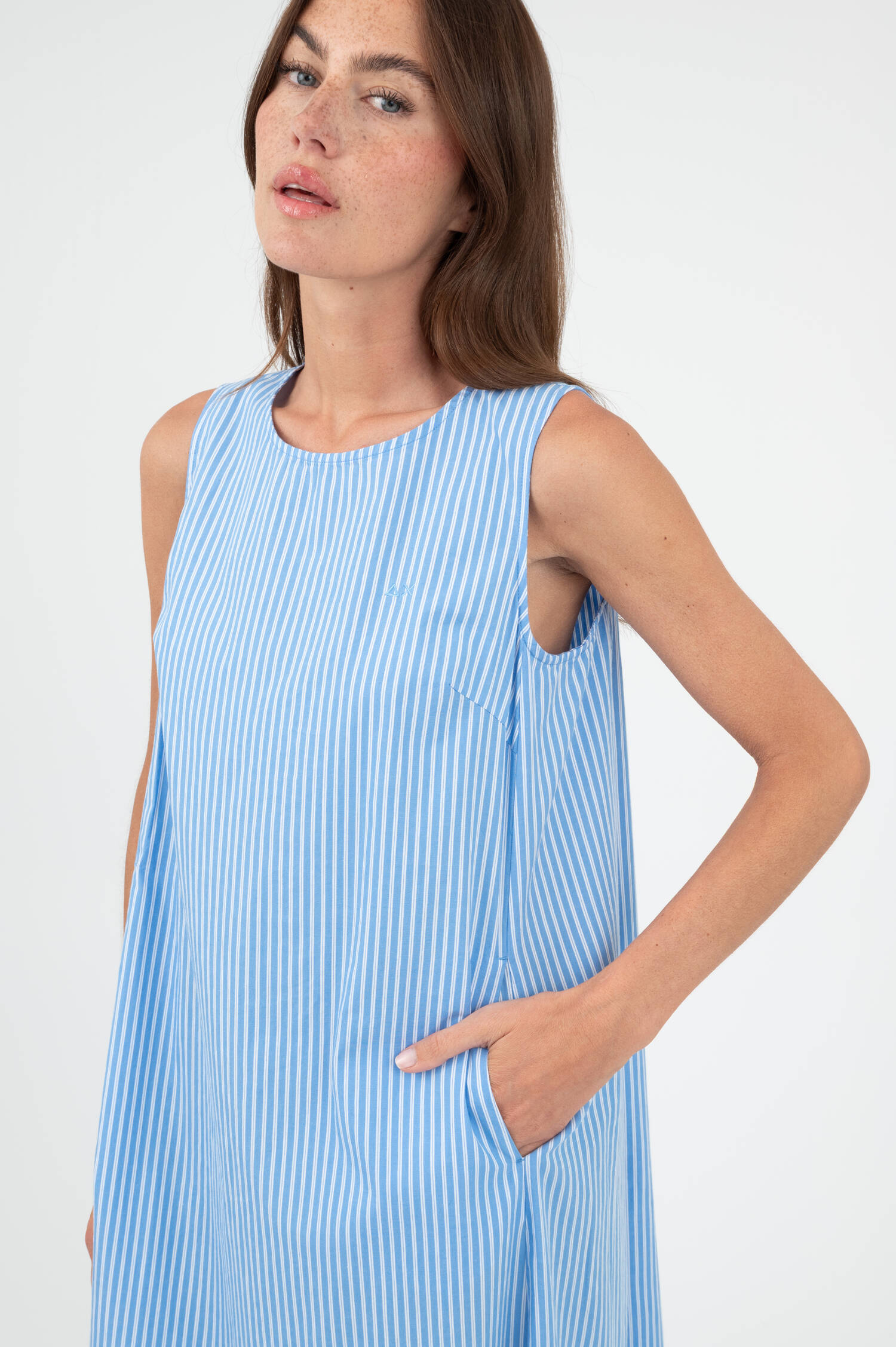 Midi Kleid in Hellblau/Weiß gestreift