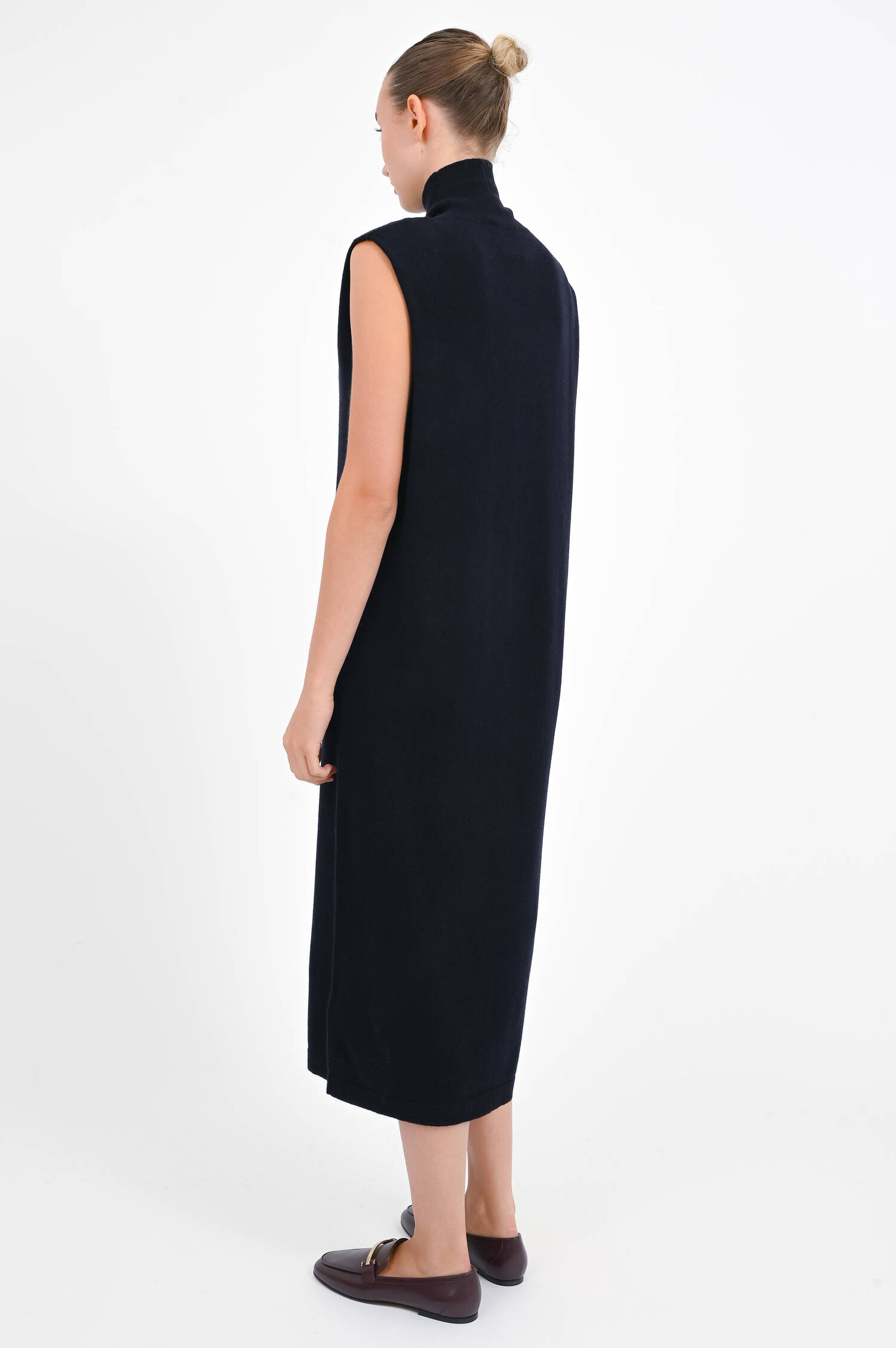 Midi-Kleid ohne Ärmel in Navy