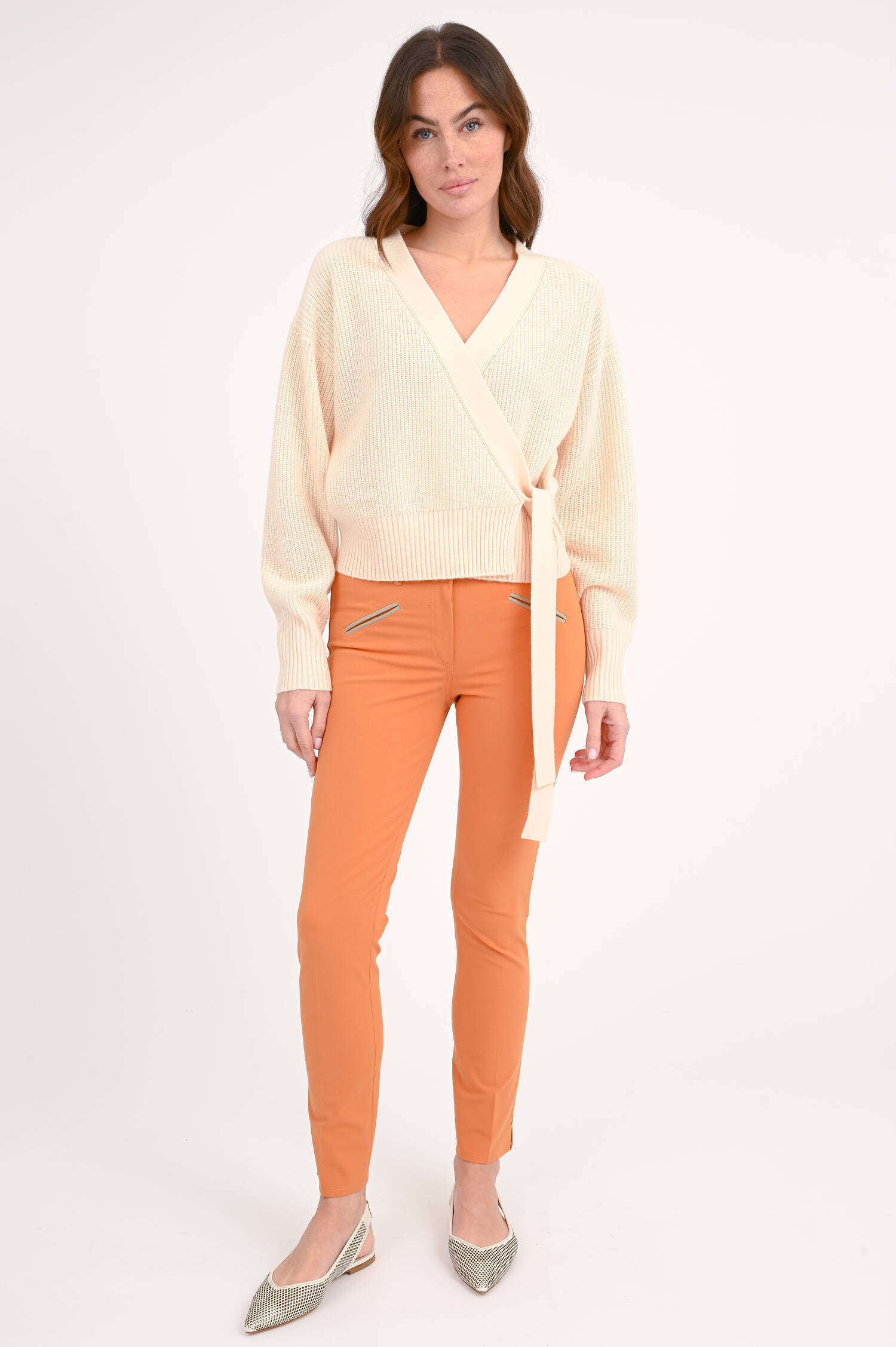 Wickeljacke aus Woll-Cashmere-Mix in Blushed Peach