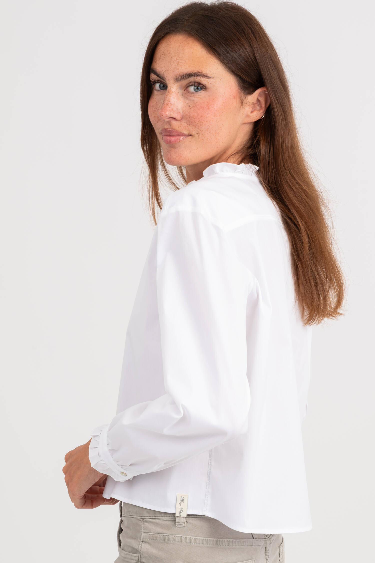 Bluse mit Rüschen-Details in Weiß