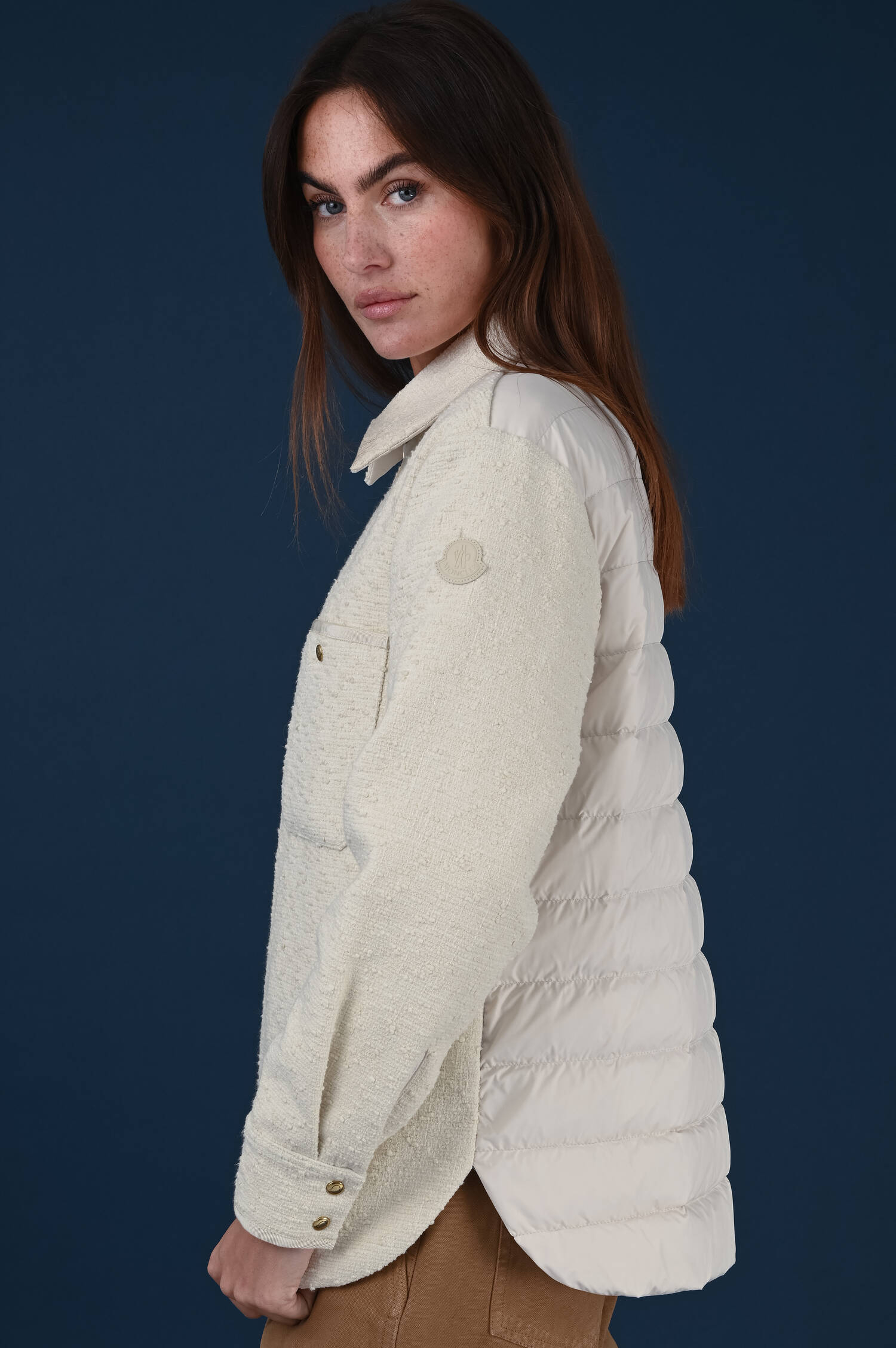 Hybrid Bouclé Daunensteppjacke in Beige