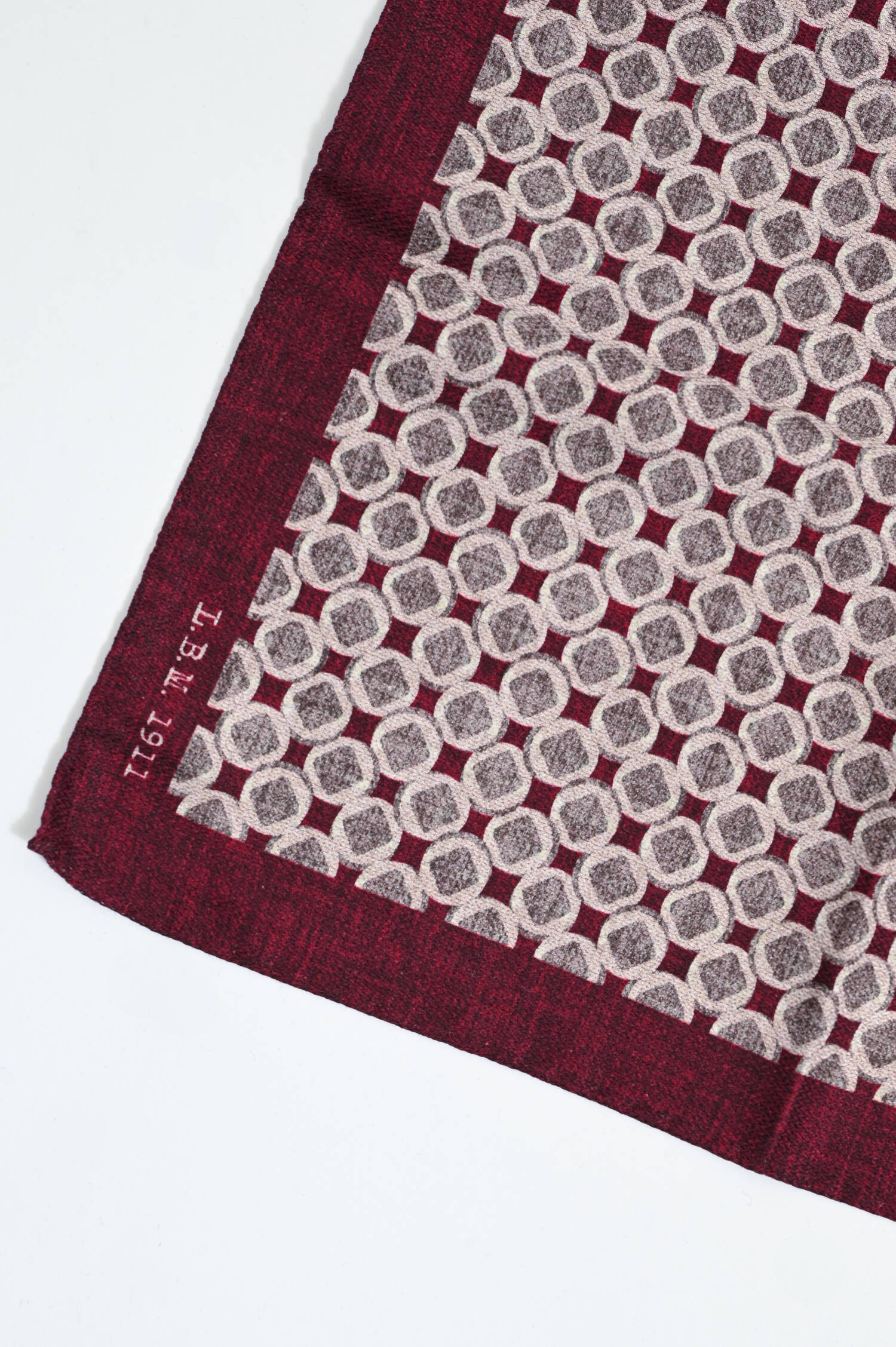 Einstecktuch aus Seide in Dunkelrot gemustert