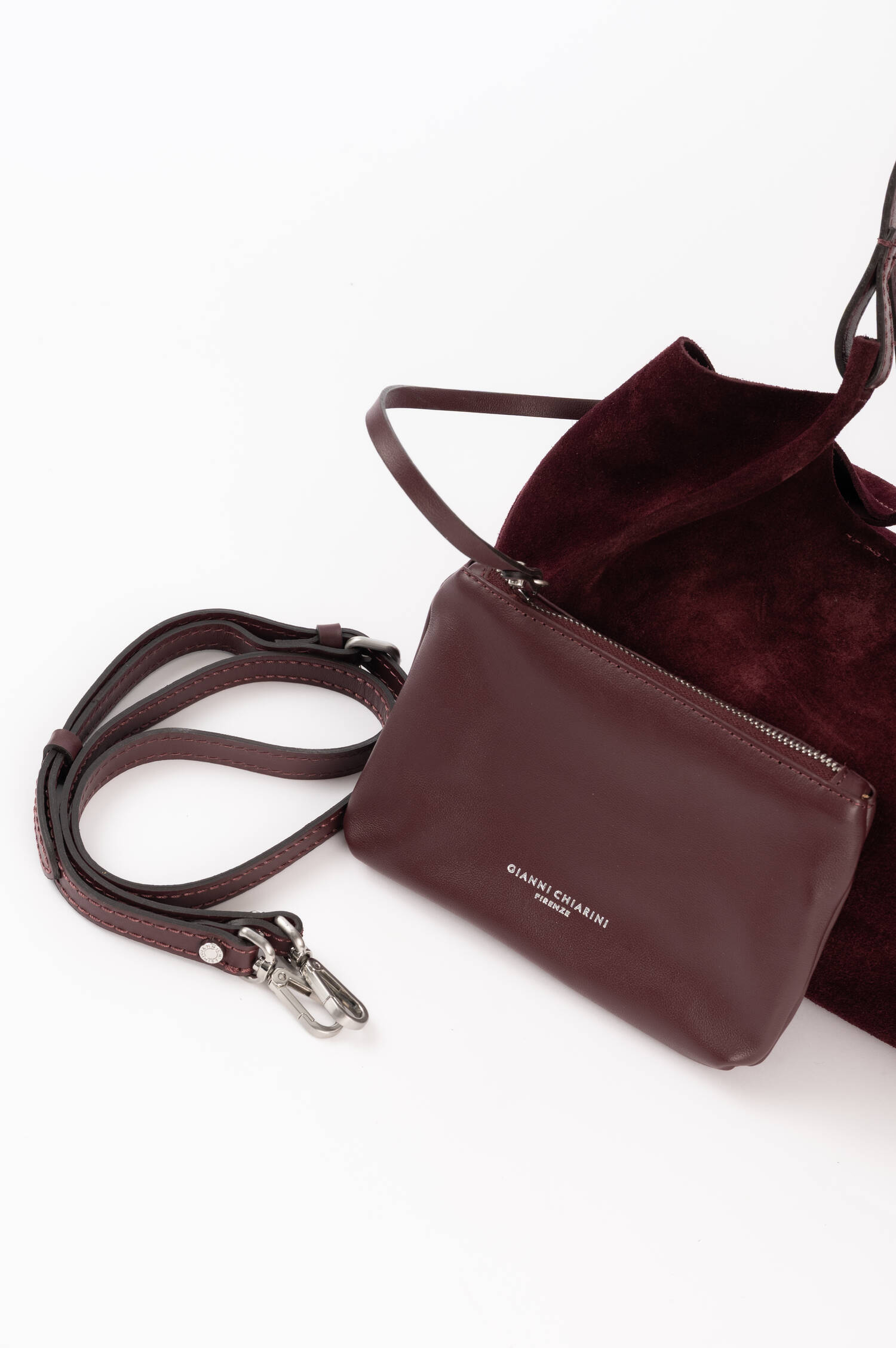 Kleine Veloursleder Tasche DUA in Bordeaux