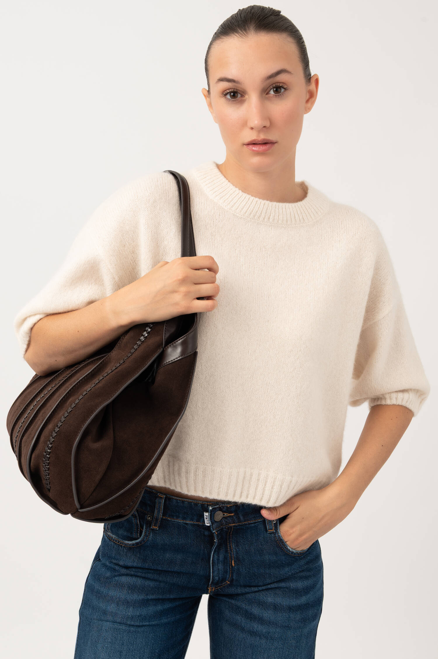 Veloursleder-Schultertasche DUA in Dunkelbraun Veloursleder-Schultertasche DUA in Dunkelbraun