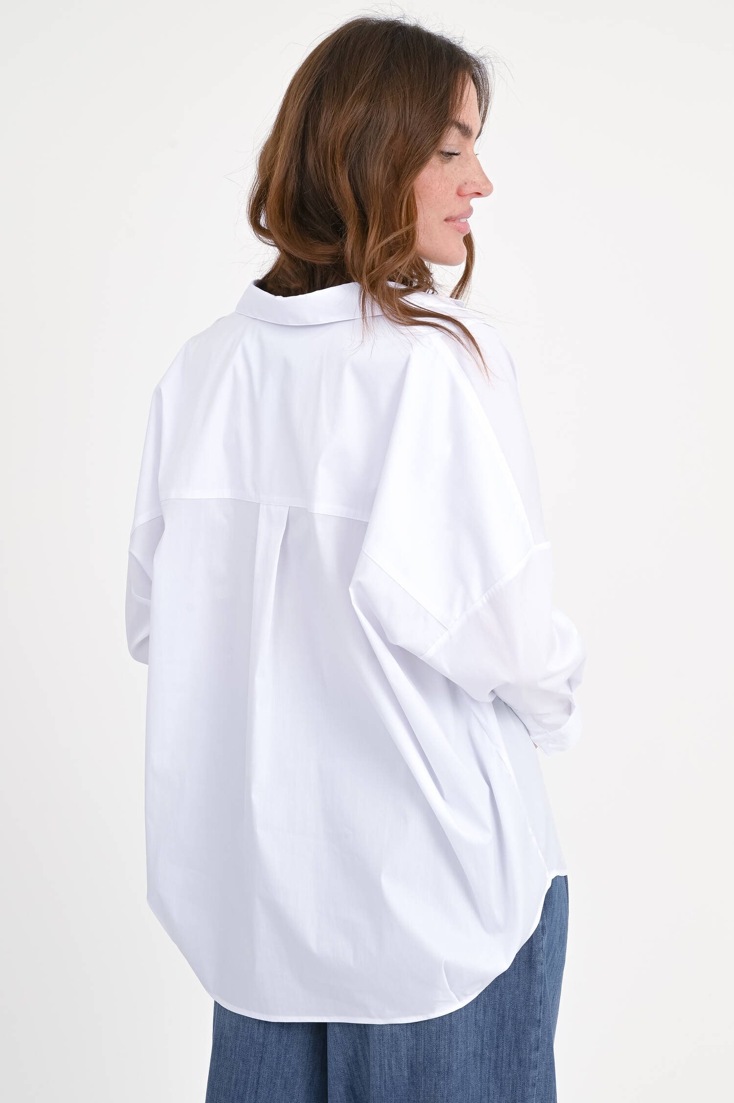 Bluse BIA mit Tunika-Ausschnitt in Weiß