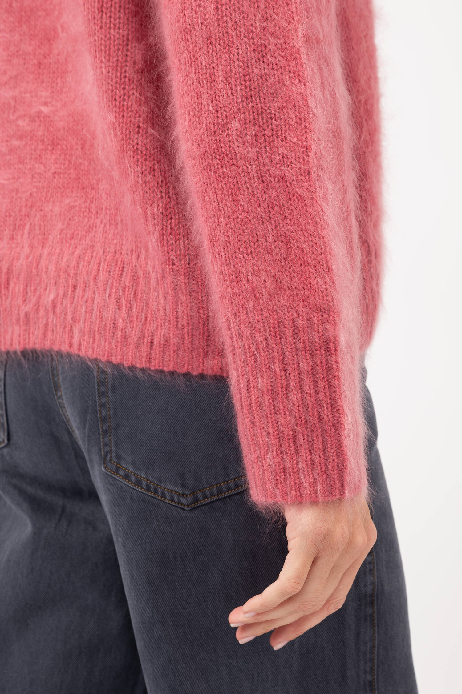 Cashmere-Pullover mit Stehkragen in Pastellrot Cashmere-Pullover mit Stehkragen in Pastellrot